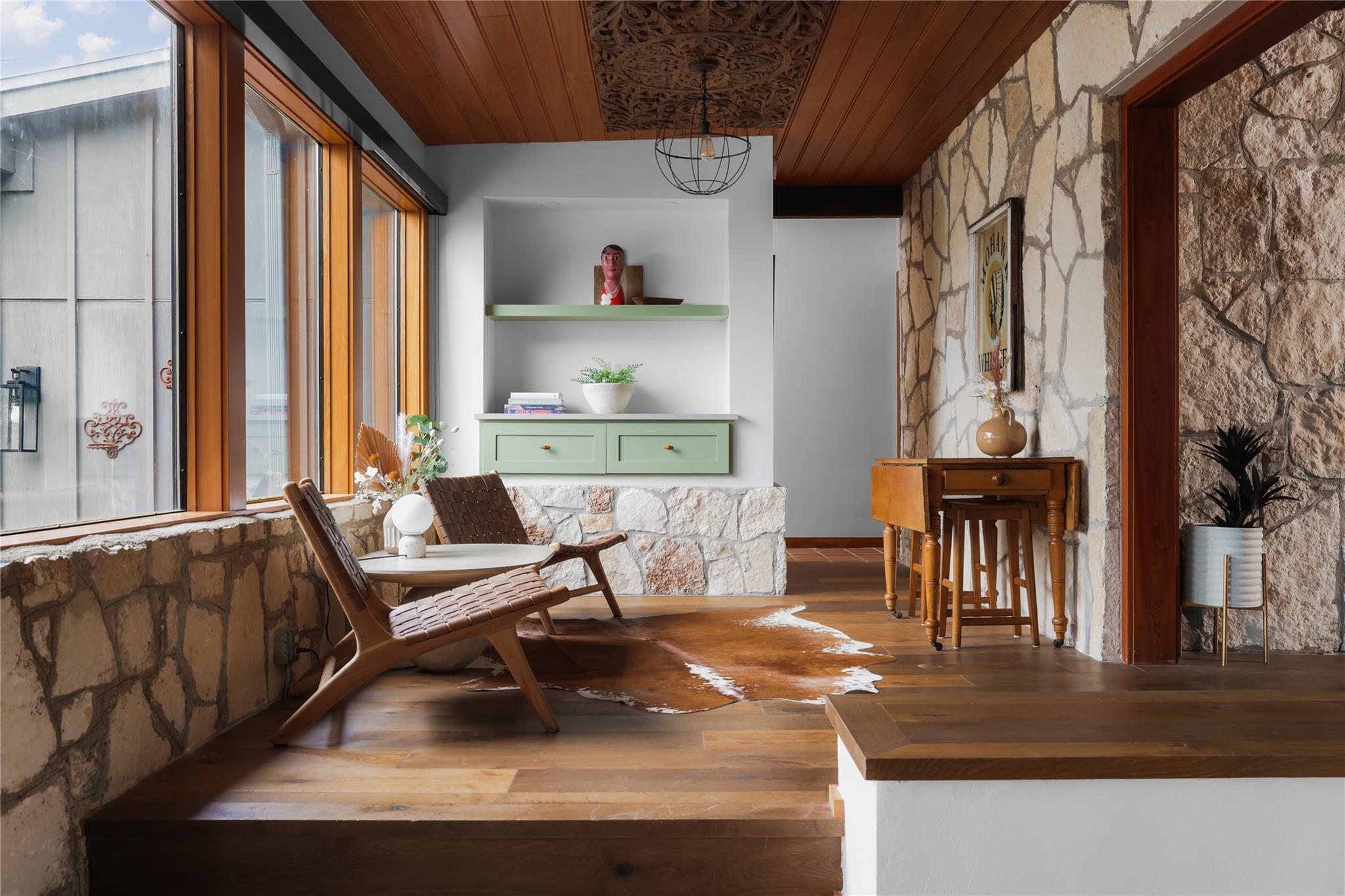 19745 Lakehurst Loop, Spicewood, TX 78669