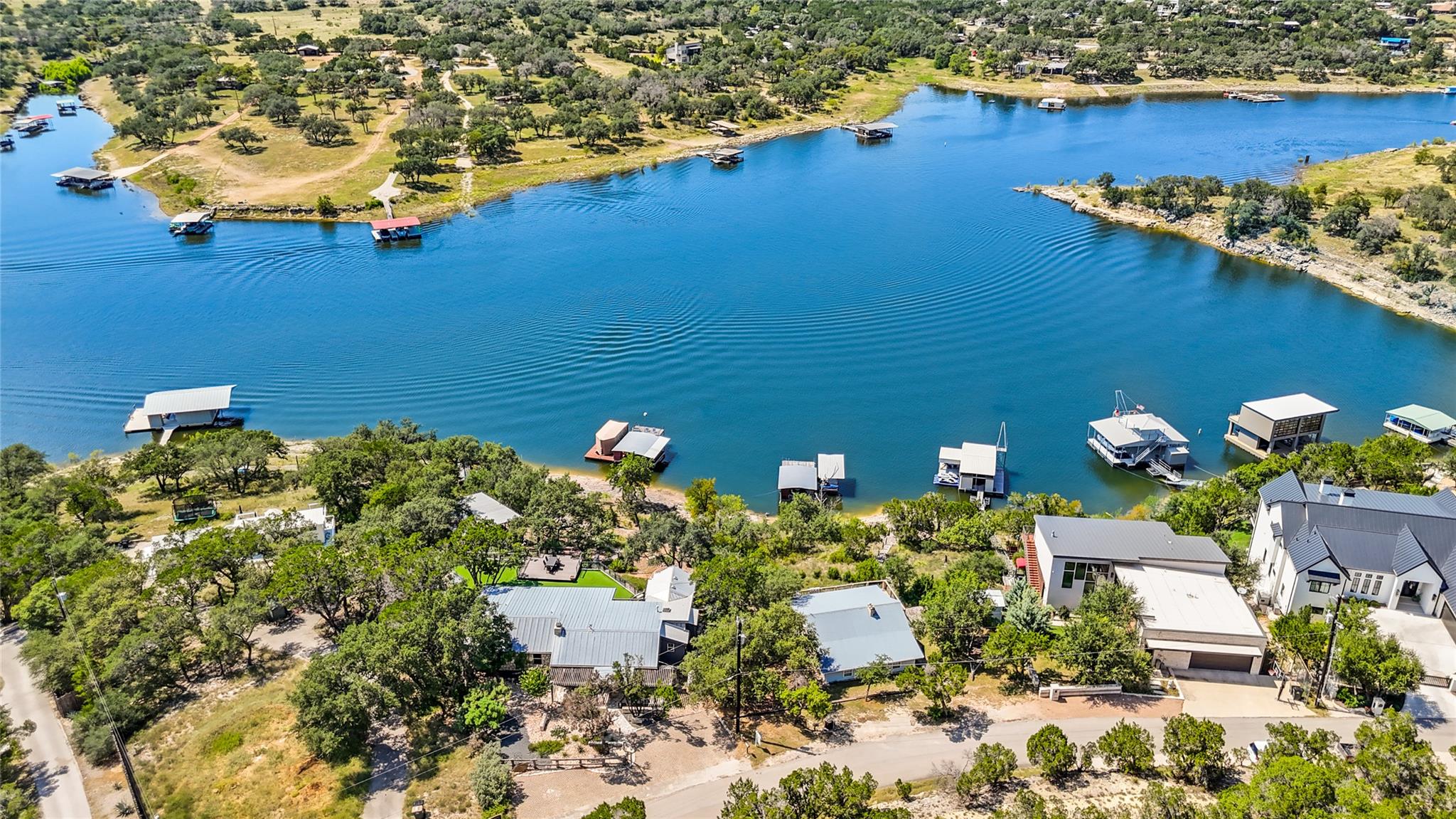 19745 Lakehurst Loop, Spicewood, TX 78669