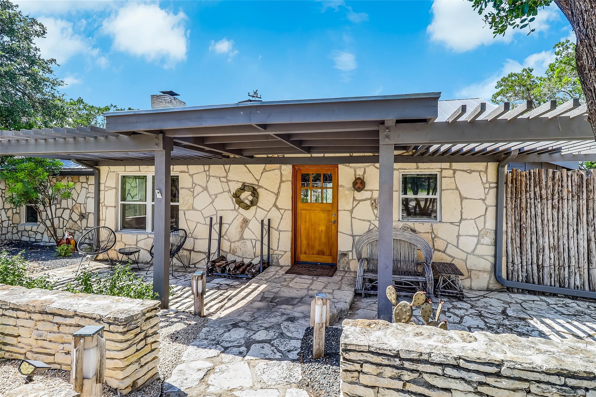 19745 Lakehurst Loop, Spicewood, TX 78669