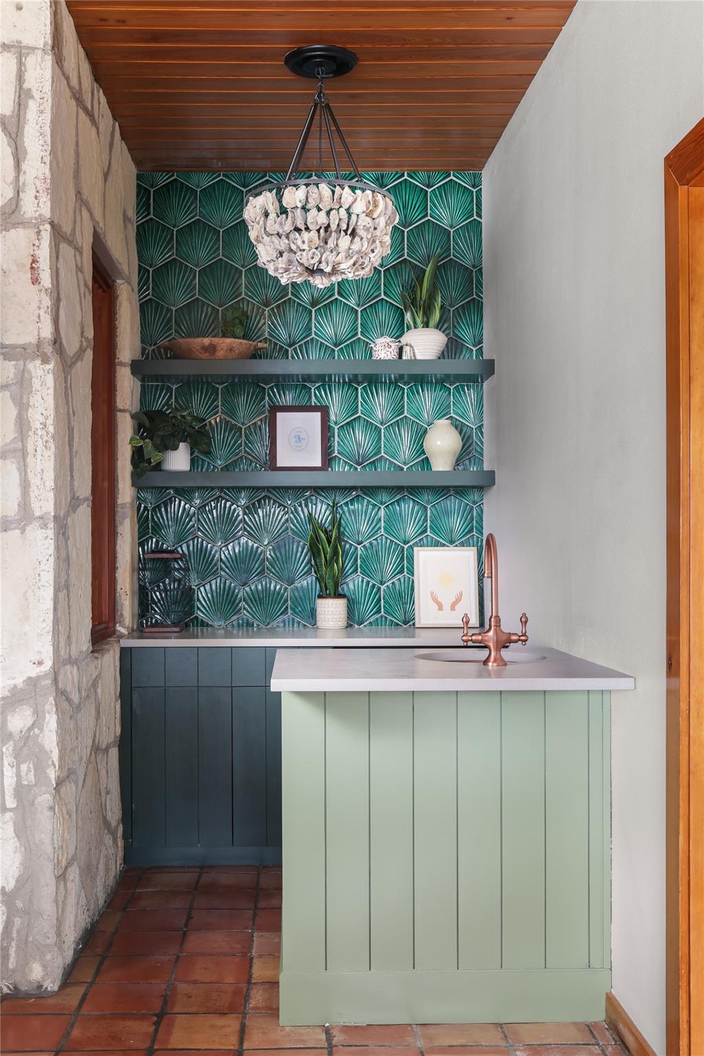 19745 Lakehurst Loop, Spicewood, TX 78669