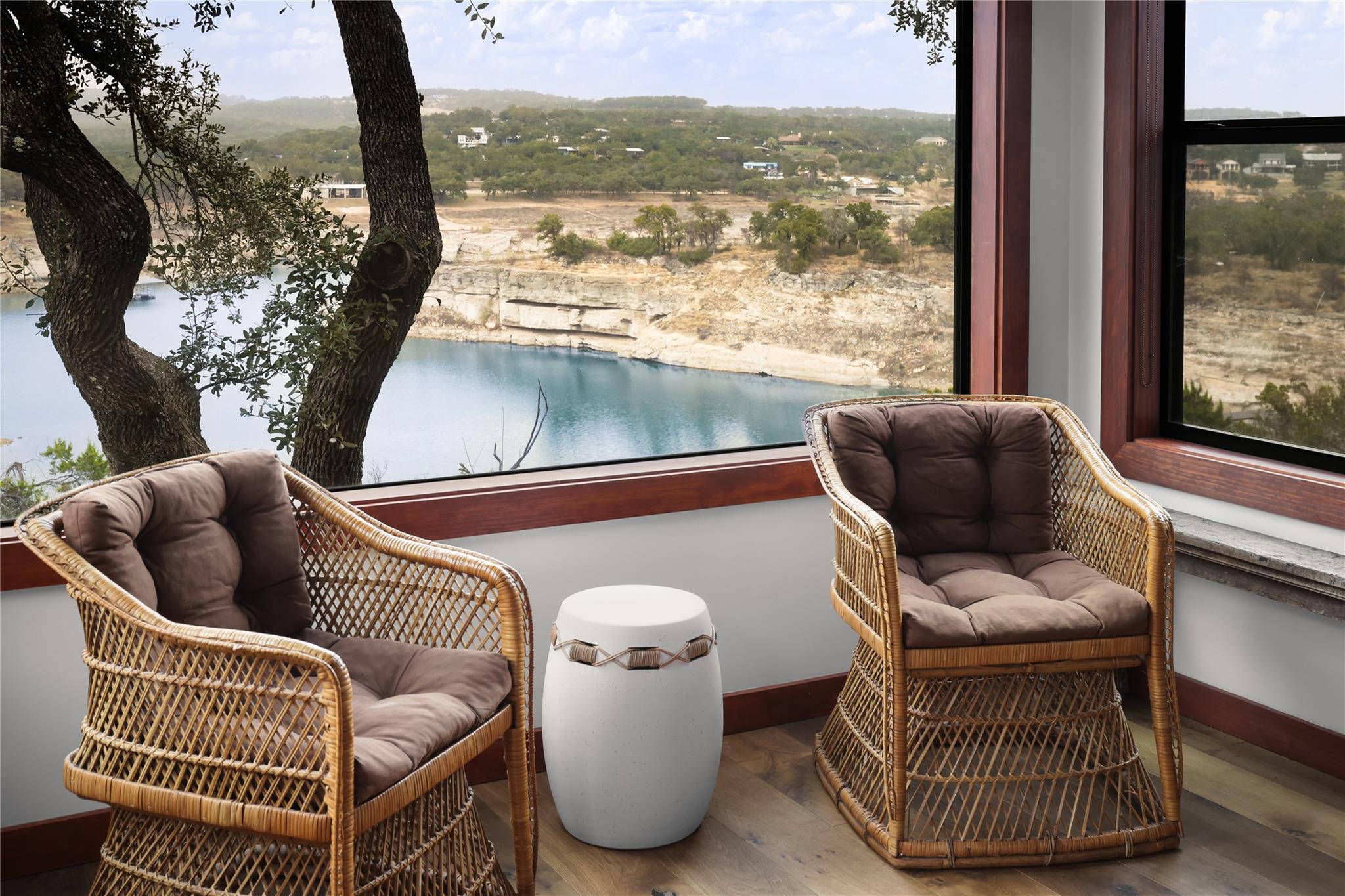 19745 Lakehurst Loop, Spicewood, TX 78669