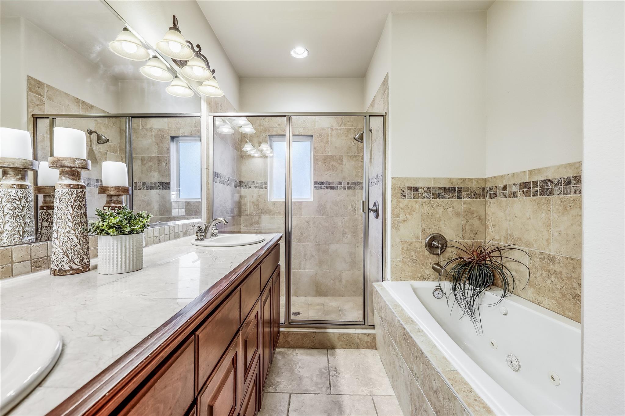 20638 Highland Lake Dr, Lago Vista, TX 78645