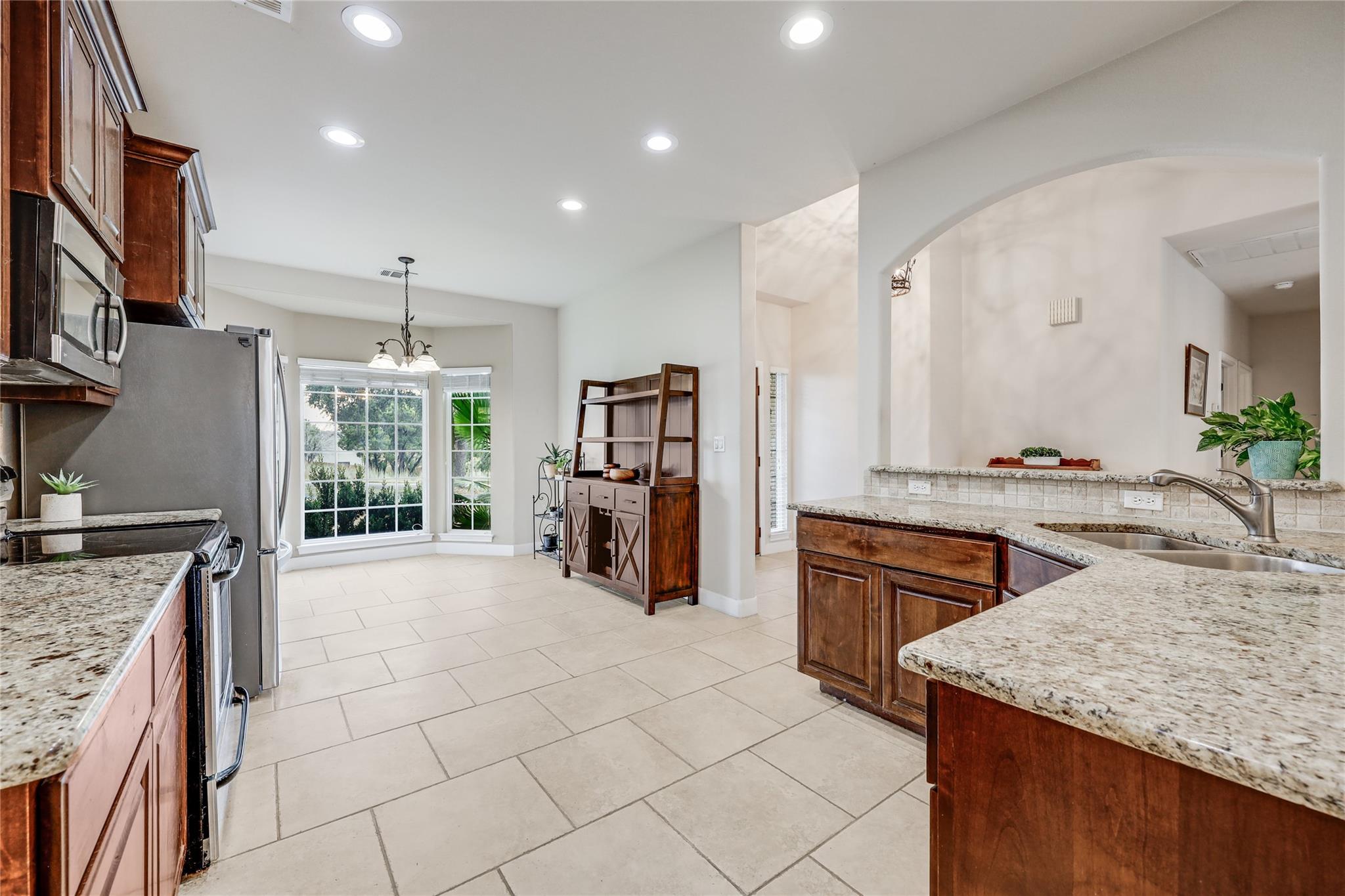 20638 Highland Lake Dr, Lago Vista, TX 78645