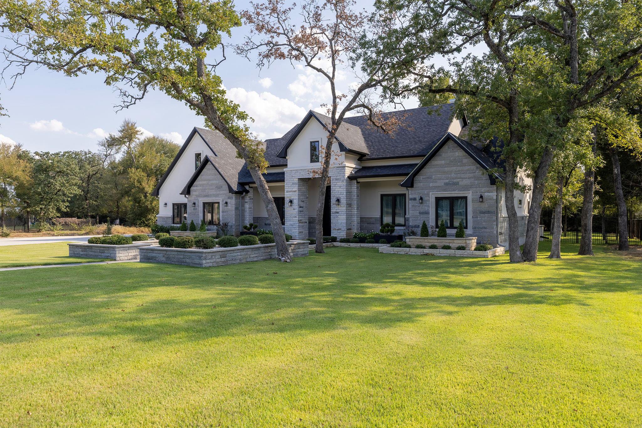 153 Fawn Holw, Elgin, TX 78621