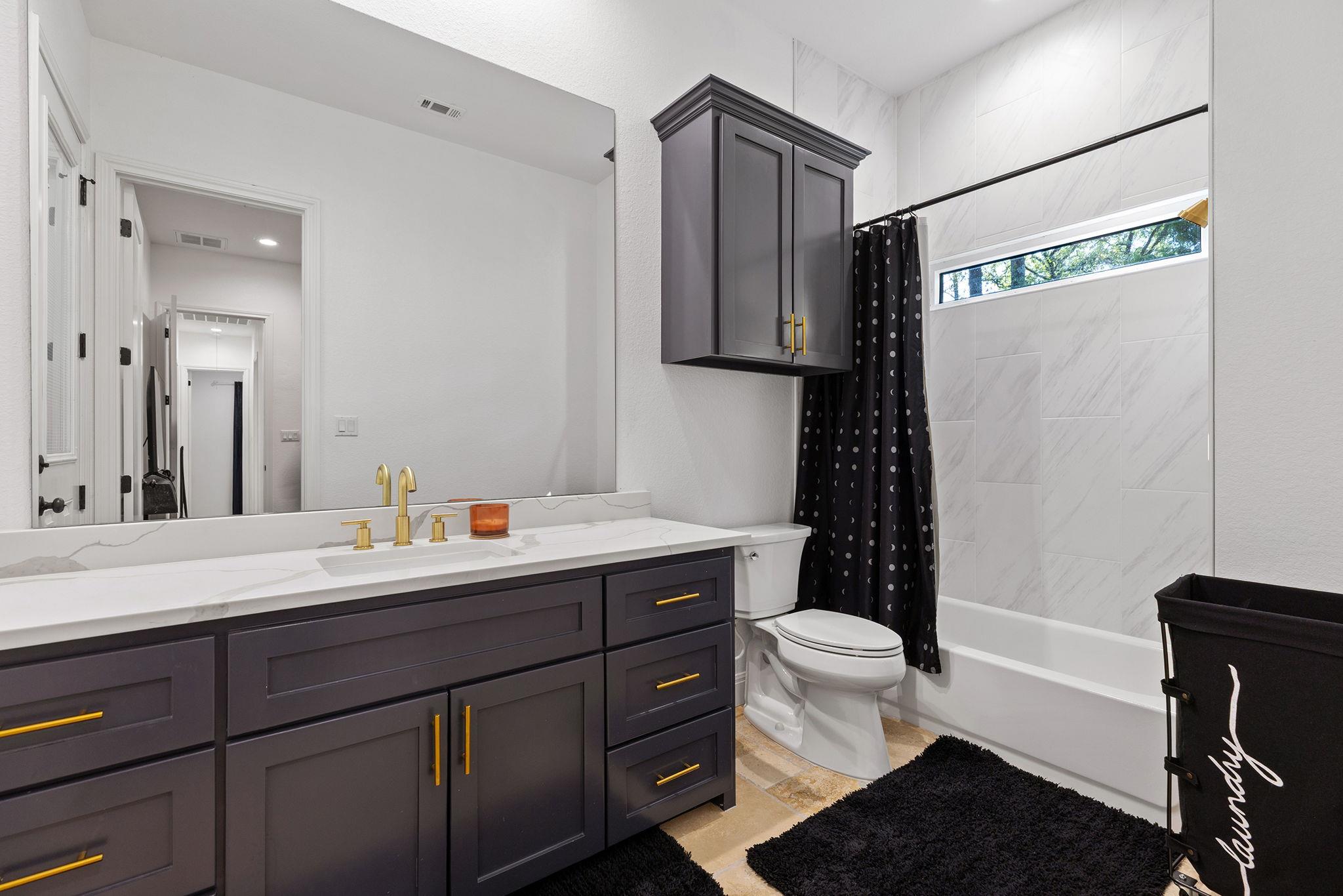 153 Fawn Holw, Elgin, TX 78621