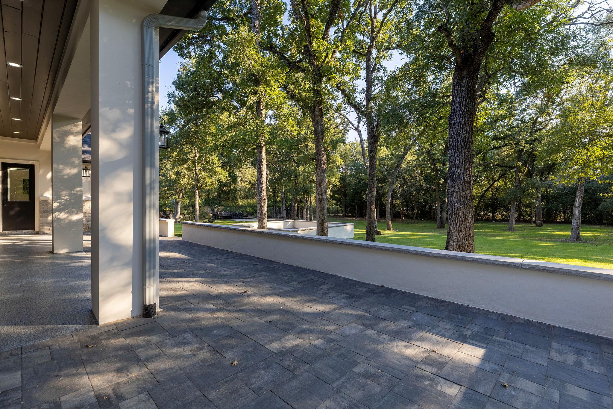 153 Fawn Holw, Elgin, TX 78621