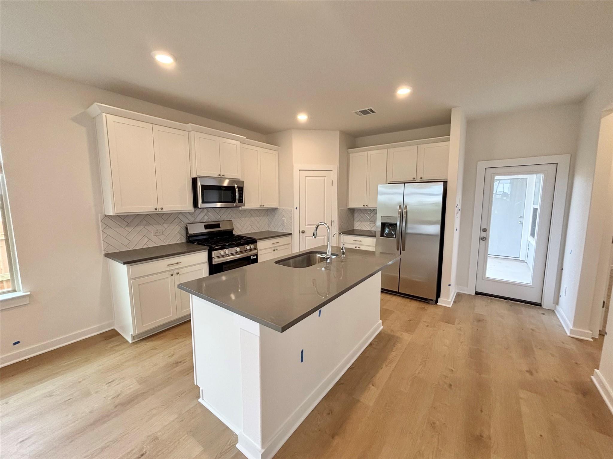 633 Salamander St, San Marcos, TX 78666