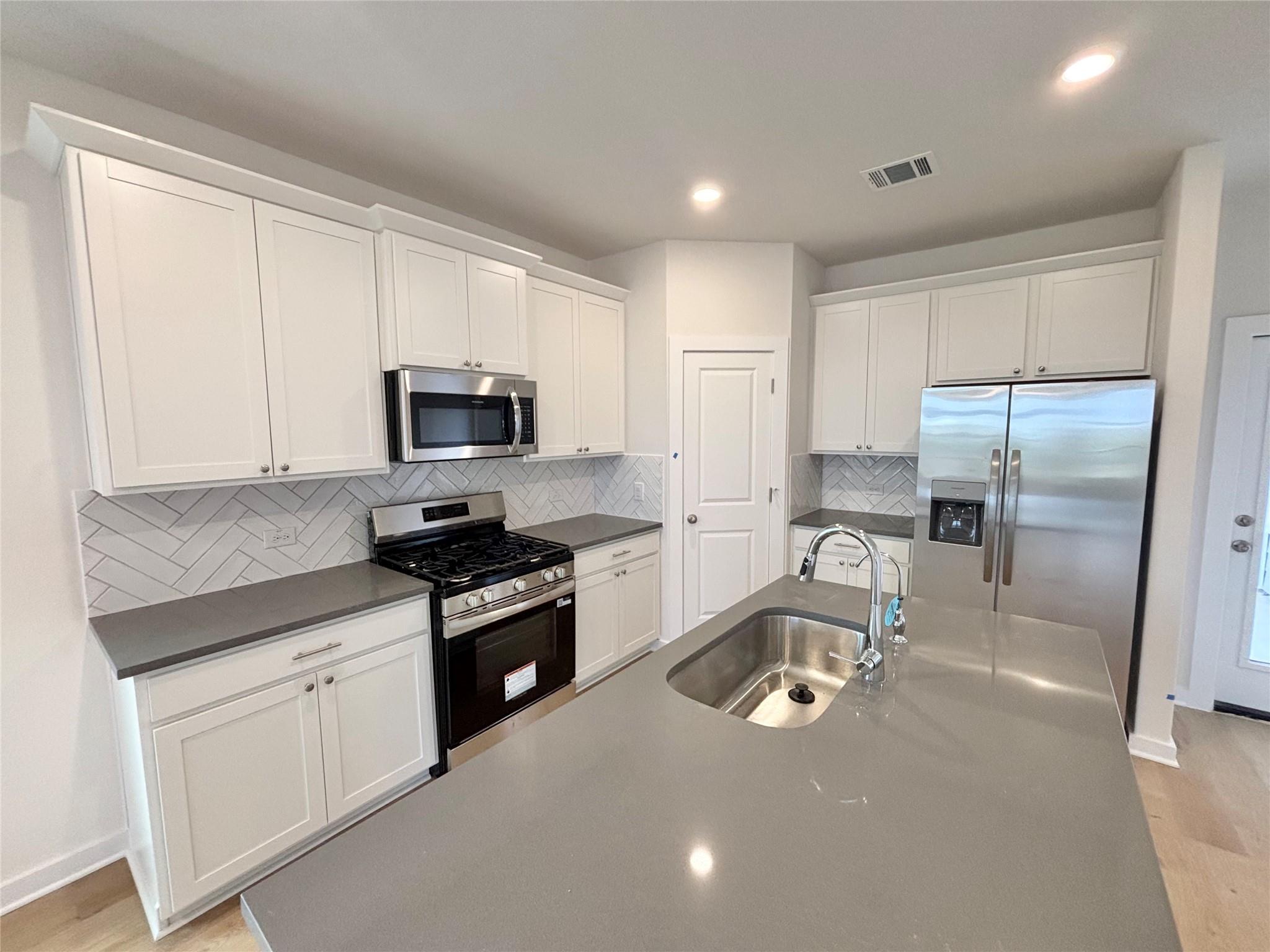 633 Salamander St, San Marcos, TX 78666