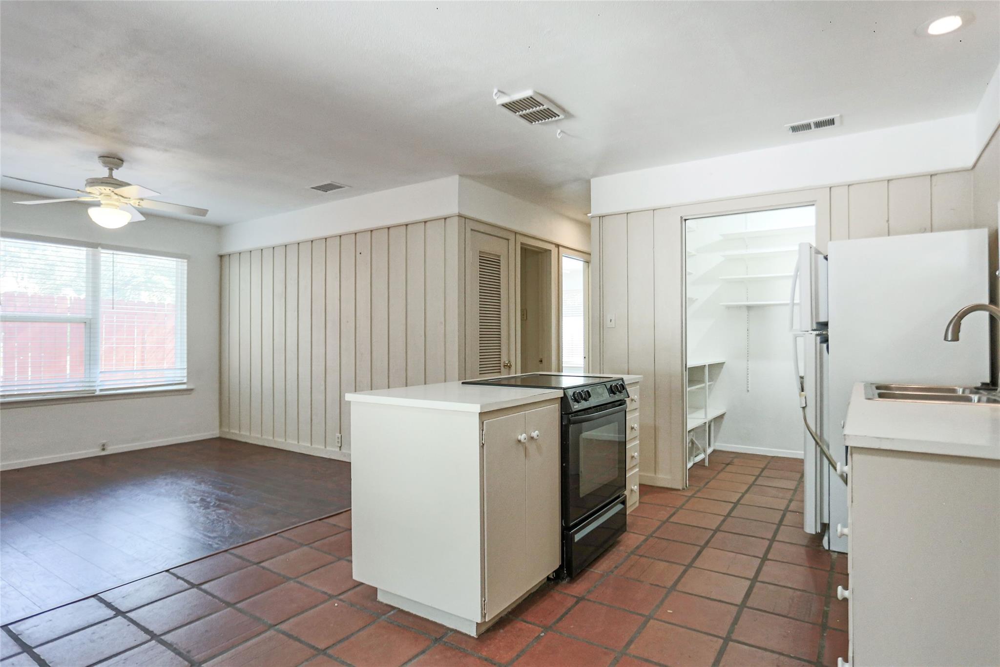 1003 Beaver Trl # A, Austin, TX 78746