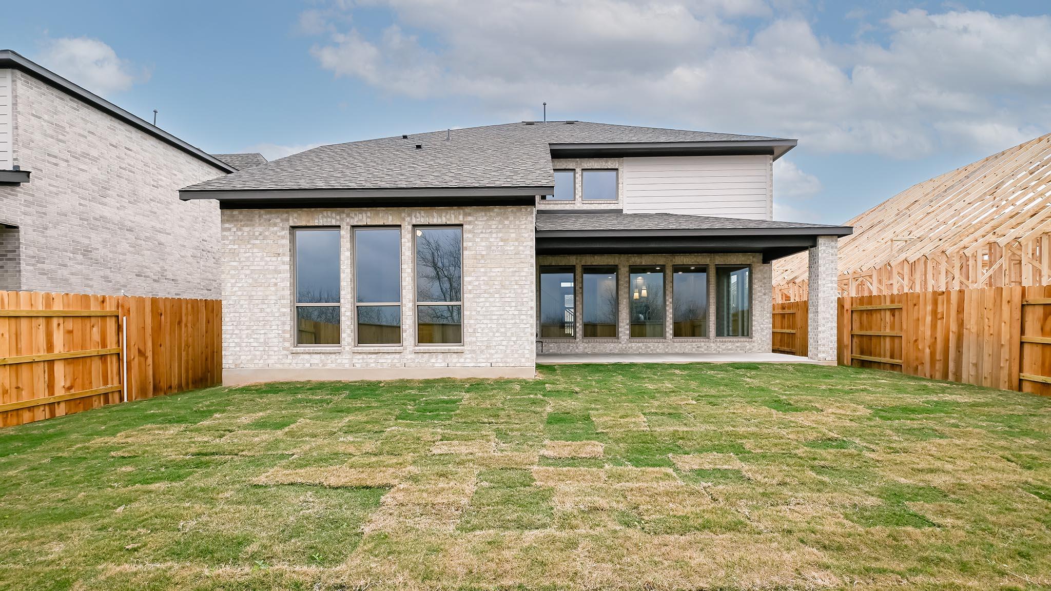 608 Bay Breeze Dr, Kyle, TX 78640