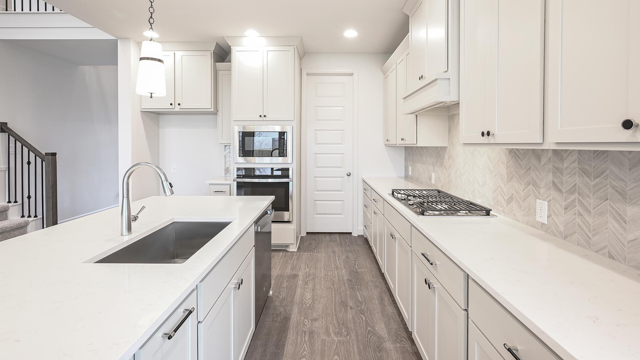 608 Bay Breeze Dr, Kyle, TX 78640