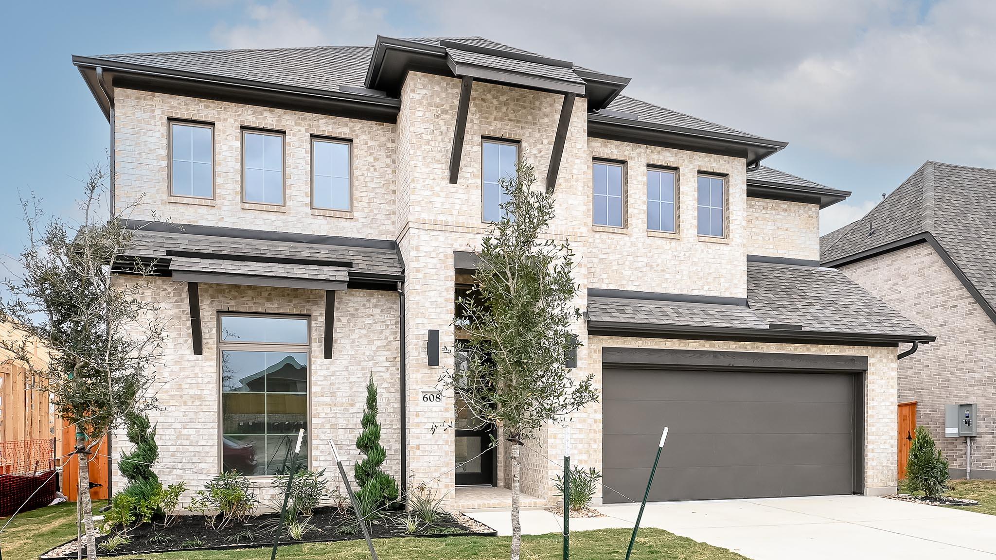 608 Bay Breeze Dr, Kyle, TX 78640