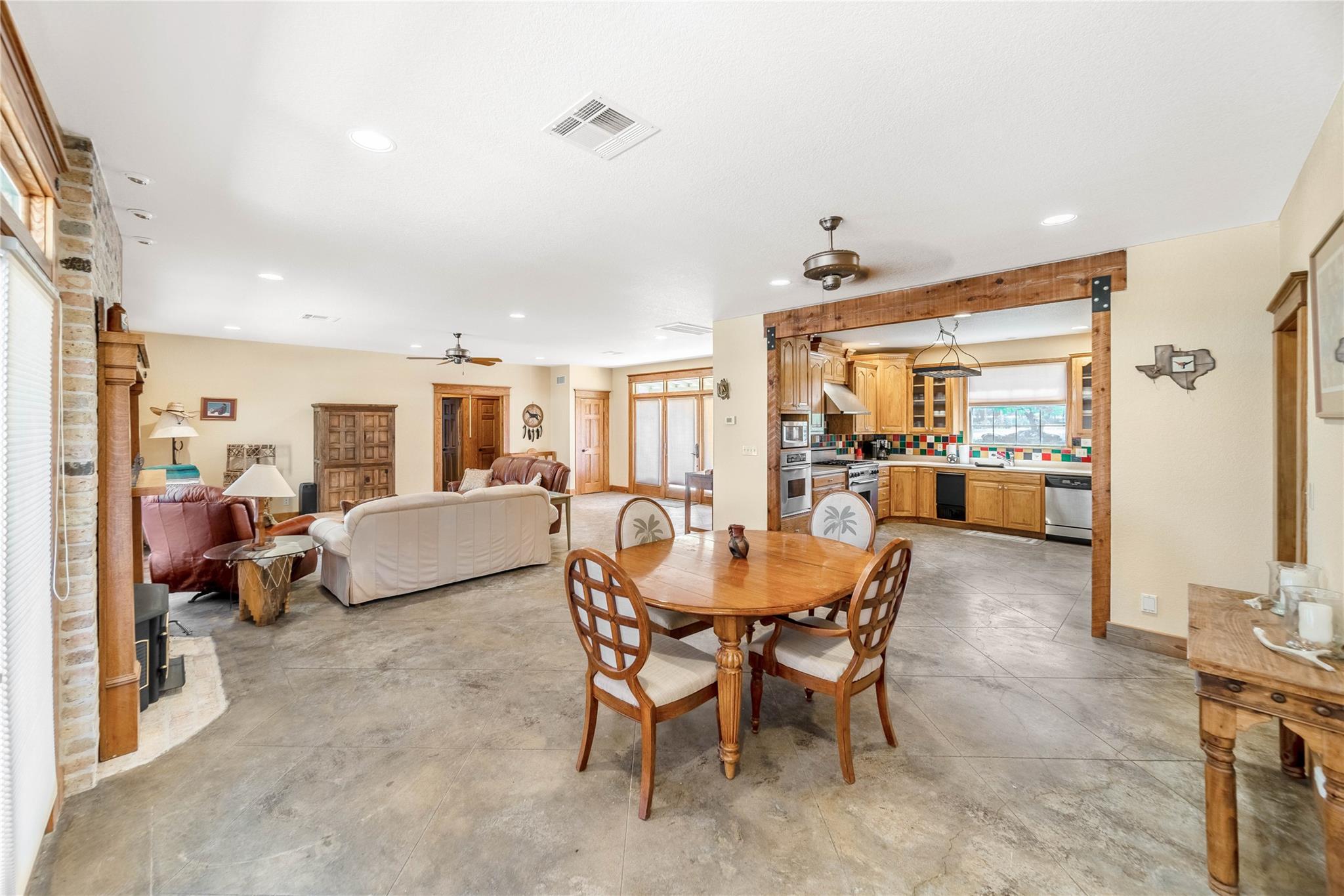 1428 Seven Springs Drive Dr, Junction, TX 76849