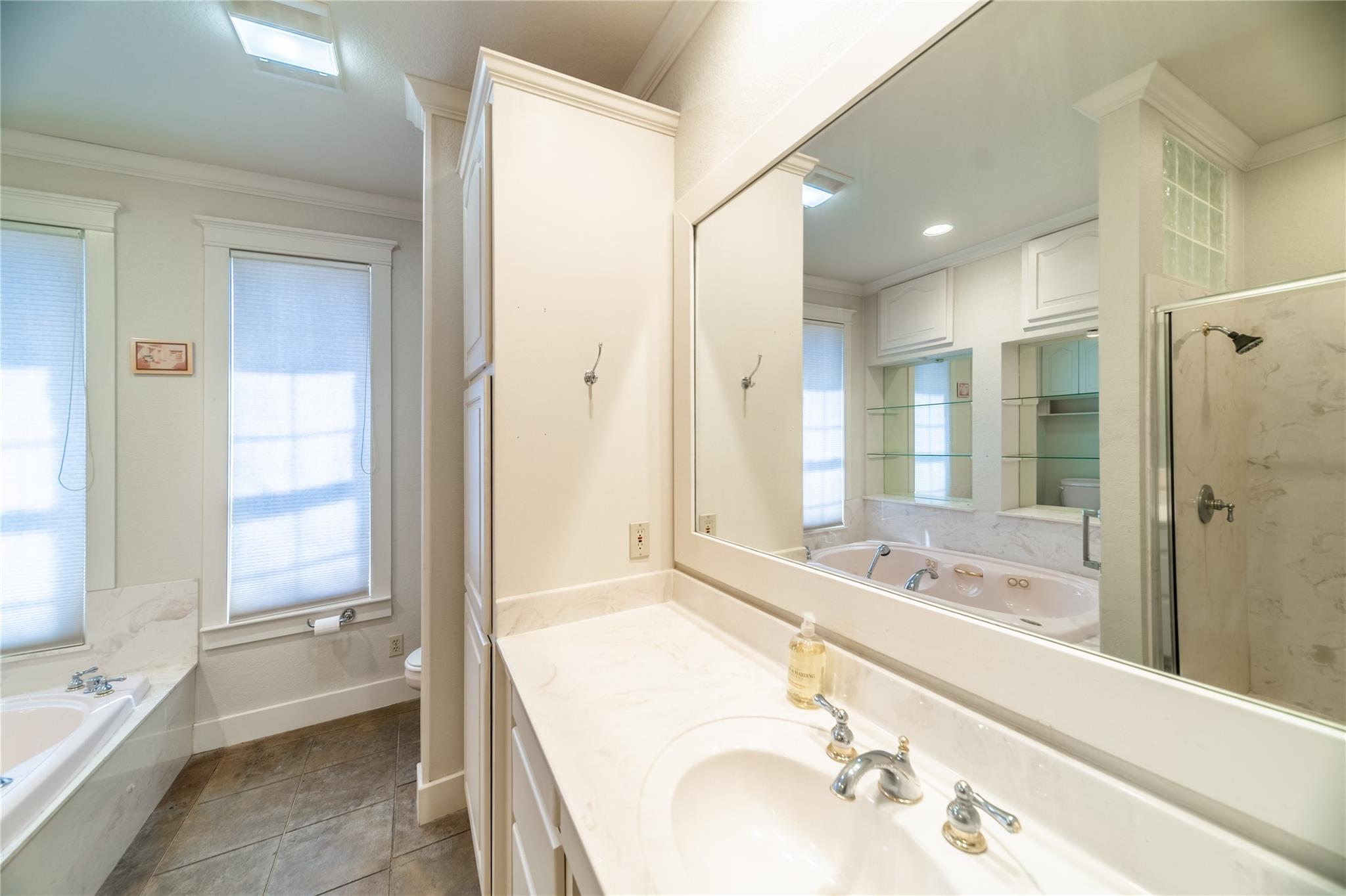 1428 Seven Springs Drive Dr, Junction, TX 76849