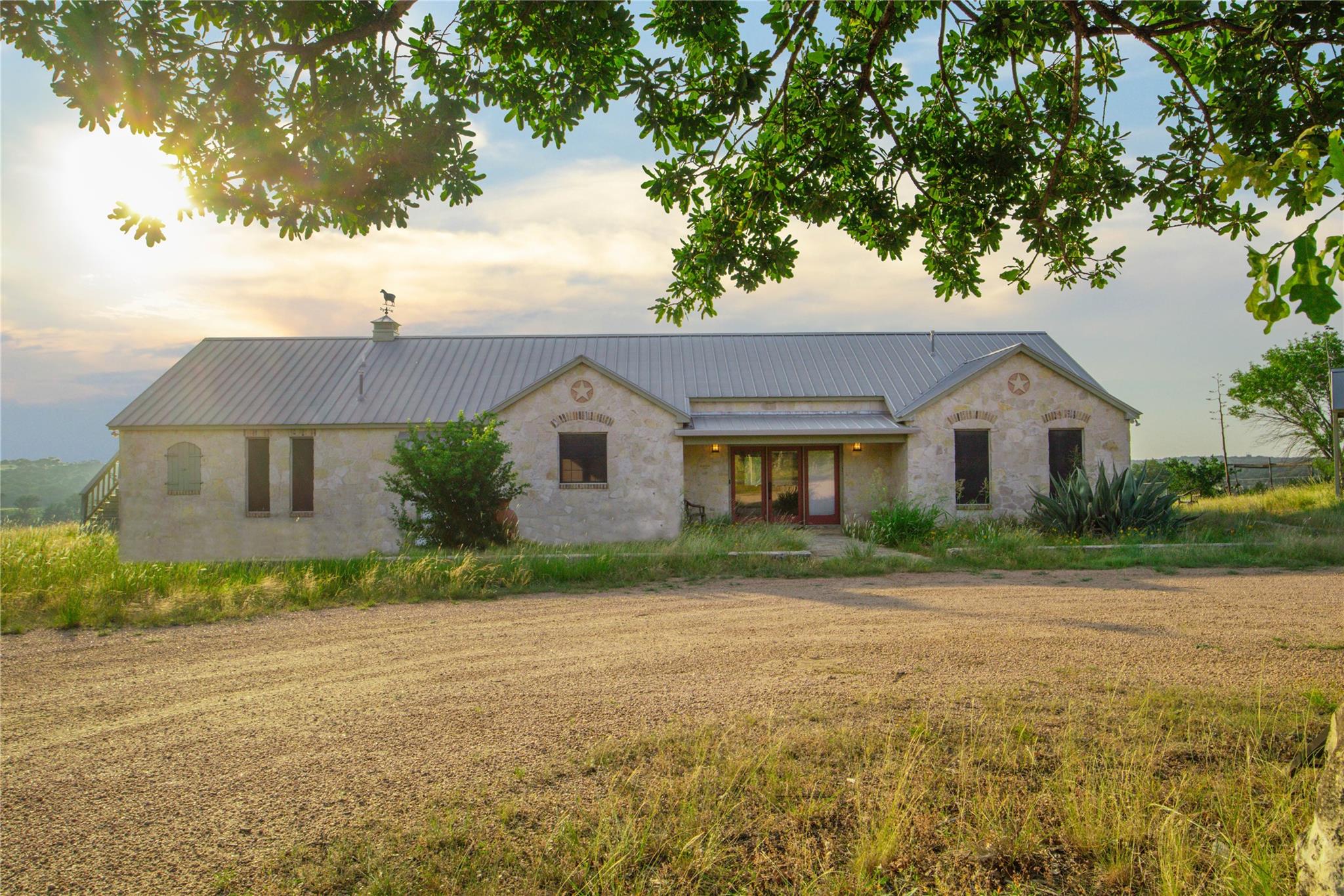 1428 Seven Springs Drive Dr, Junction, TX 76849