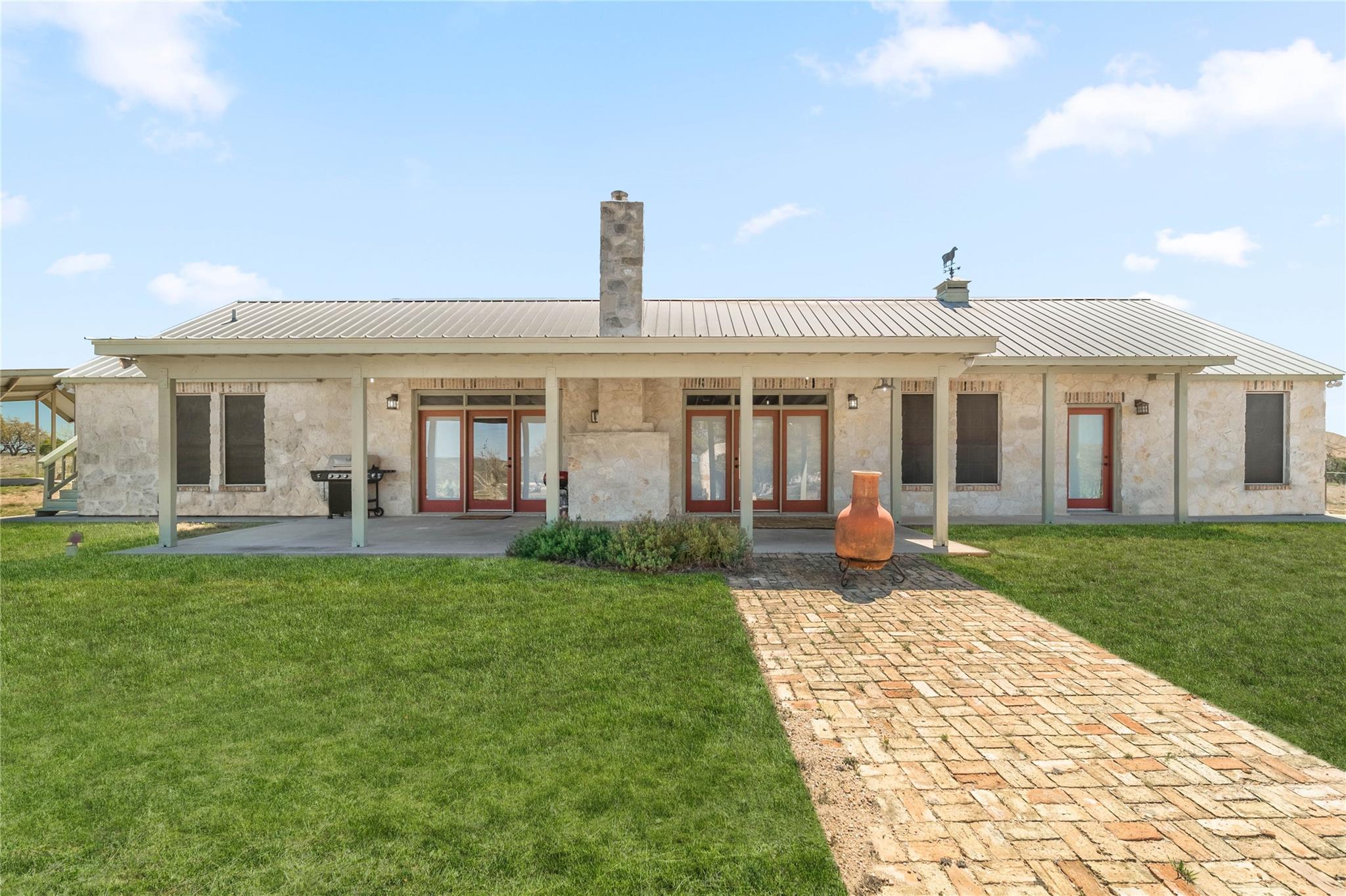 1428 Seven Springs Drive Dr, Junction, TX 76849