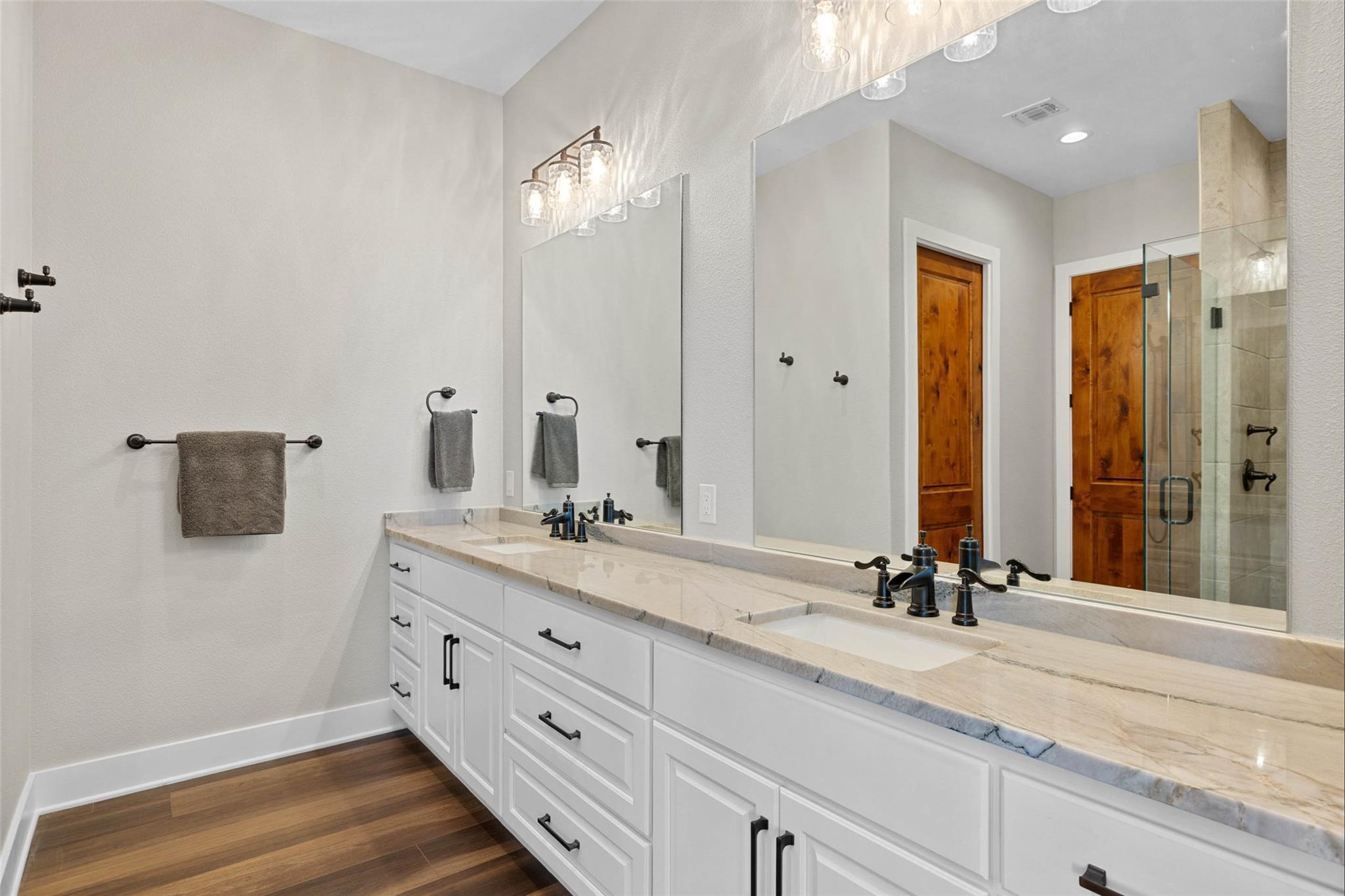 234 Elk Run Cv, Blanco, TX 78606