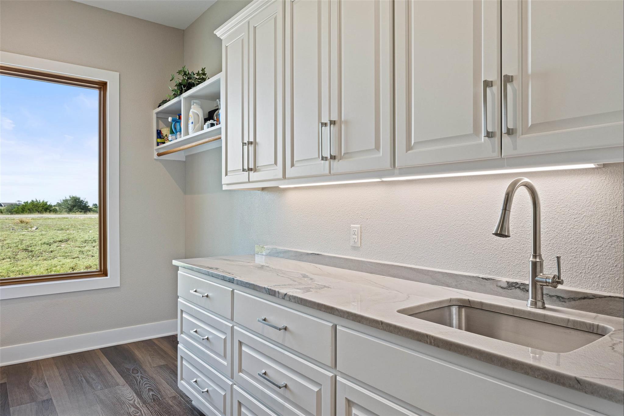 234 Elk Run Cv, Blanco, TX 78606