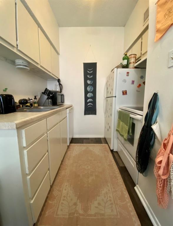 2604 Salado St # 101, Austin, TX 78705