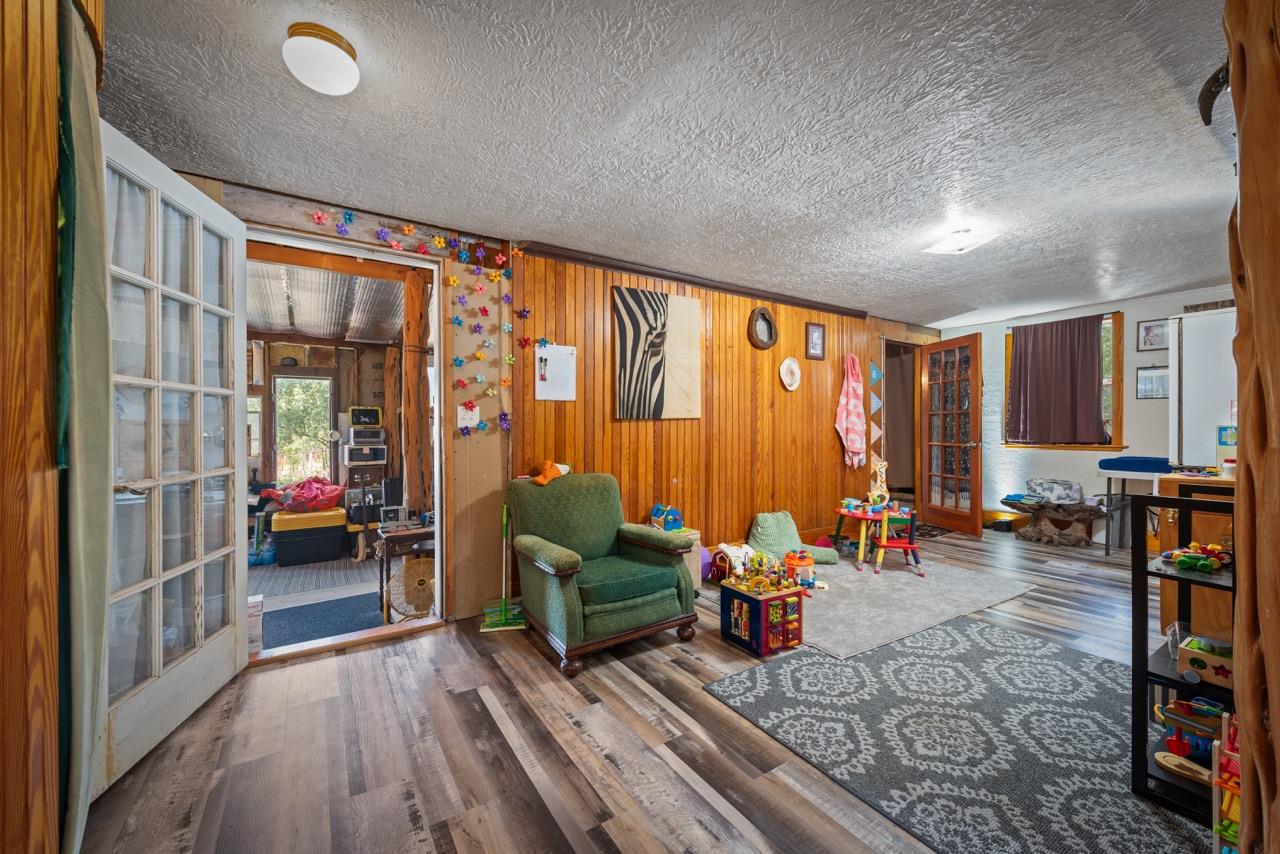 501 Limestone Ln, Driftwood, TX 78619