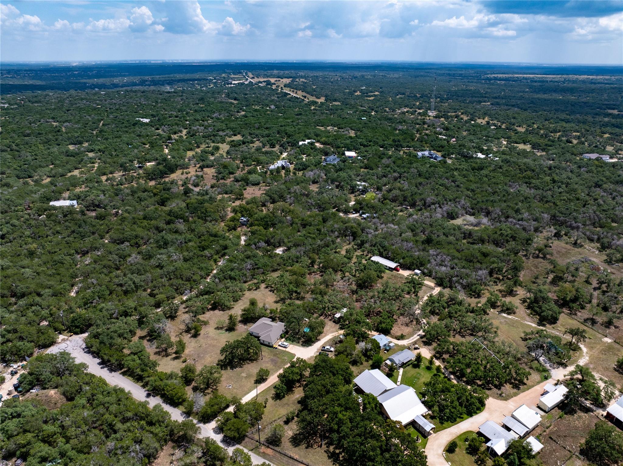 501 Limestone Ln, Driftwood, TX 78619