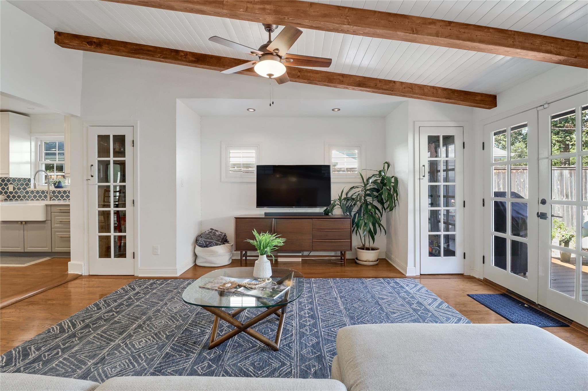 2908 Perry Ln, Austin, TX 78731