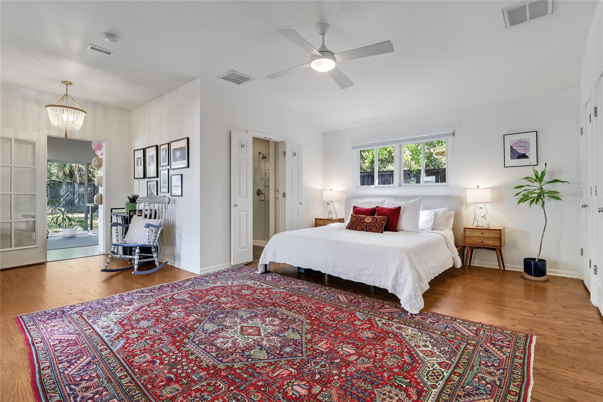 2908 Perry Ln, Austin, TX 78731