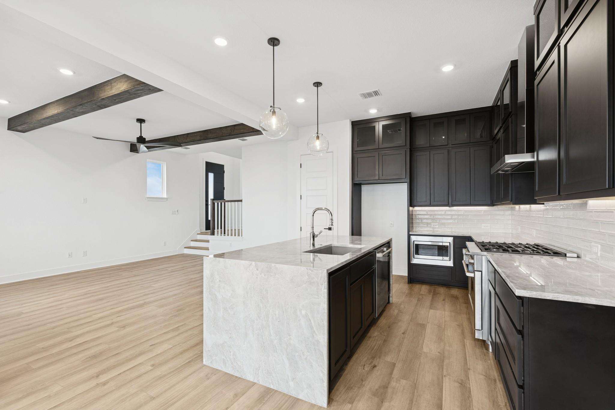 12 Maybury Way, Lakeway, TX 78738