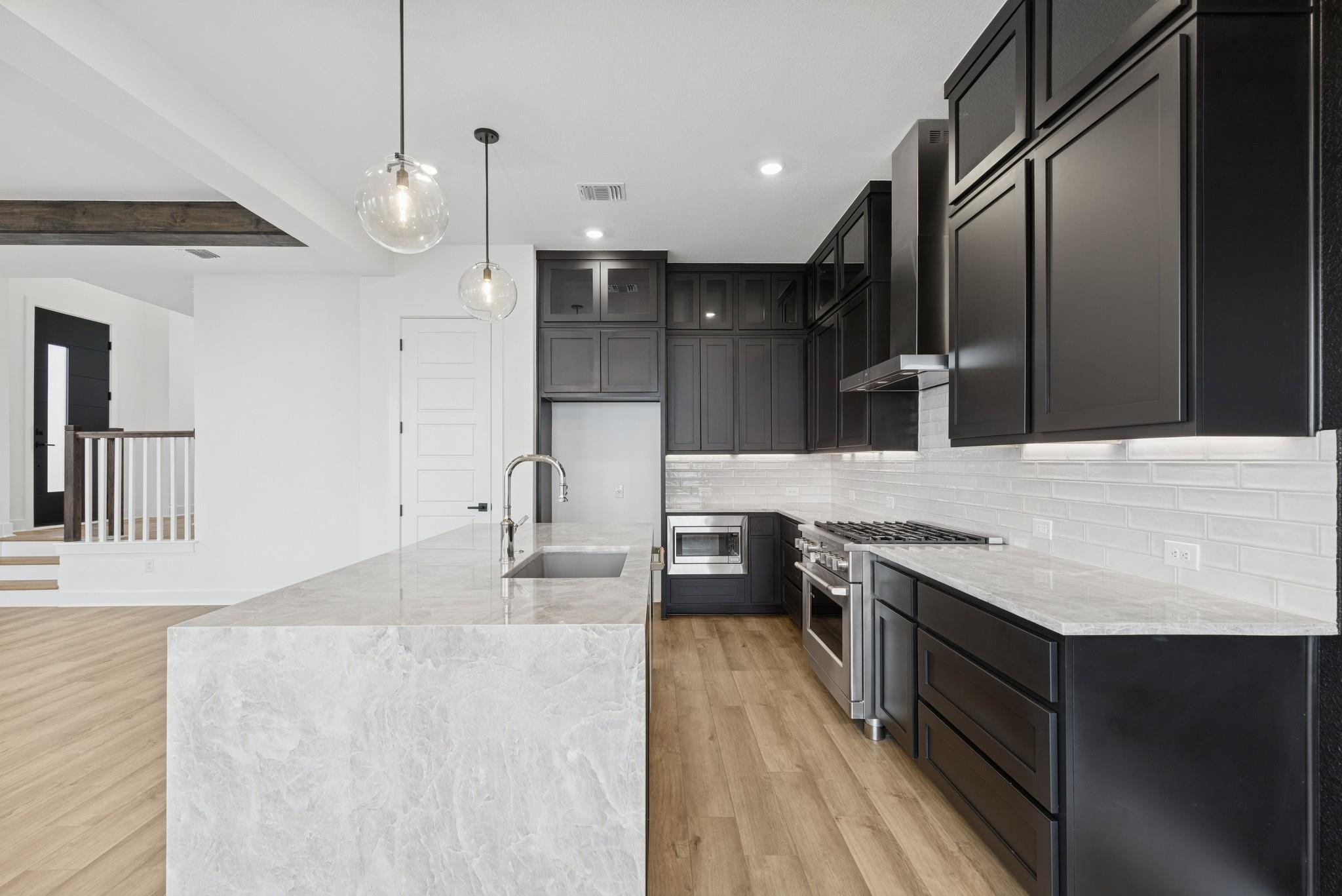 12 Maybury Way, Lakeway, TX 78738