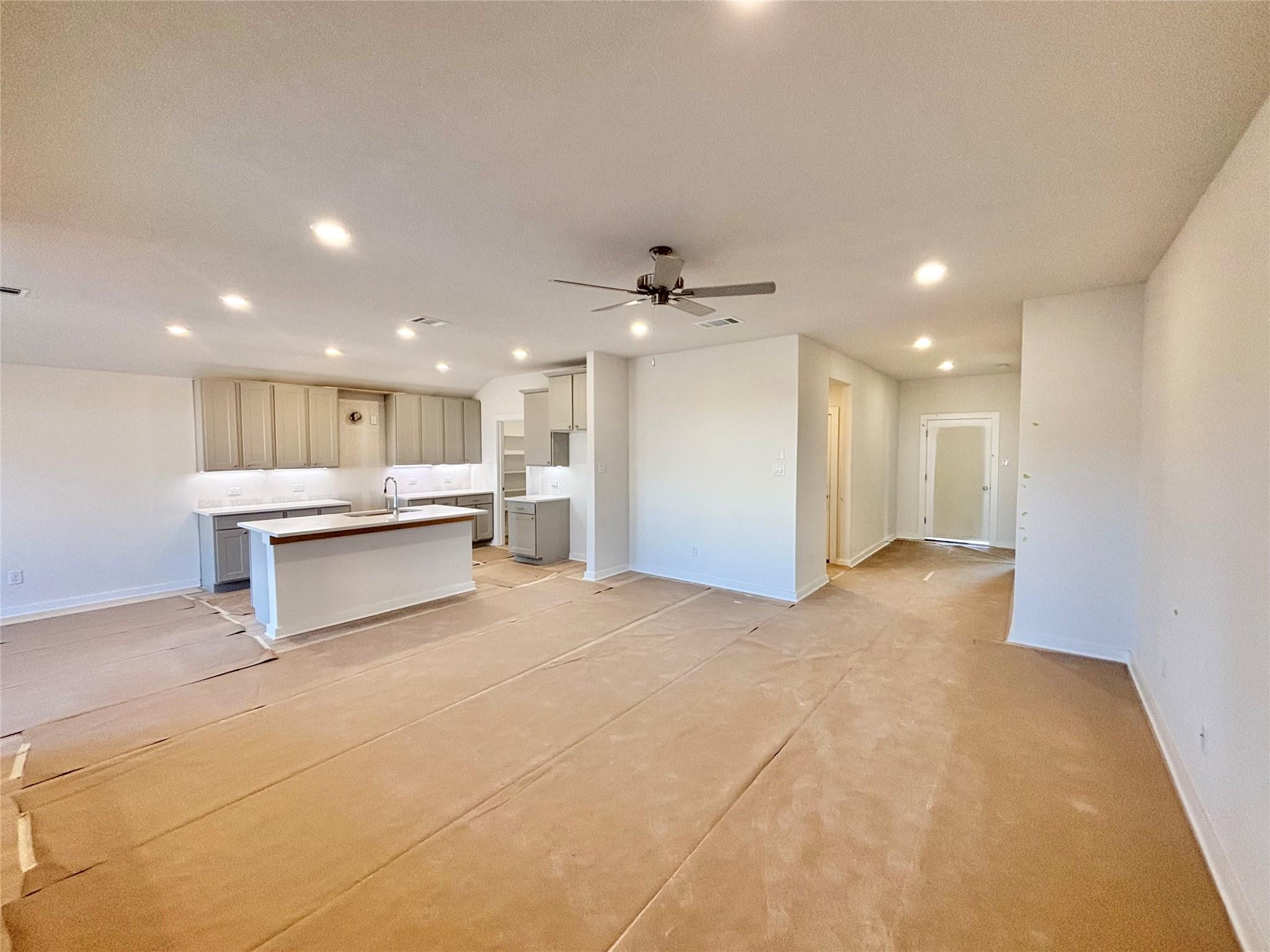 415 Salamander St, San Marcos, TX 78666