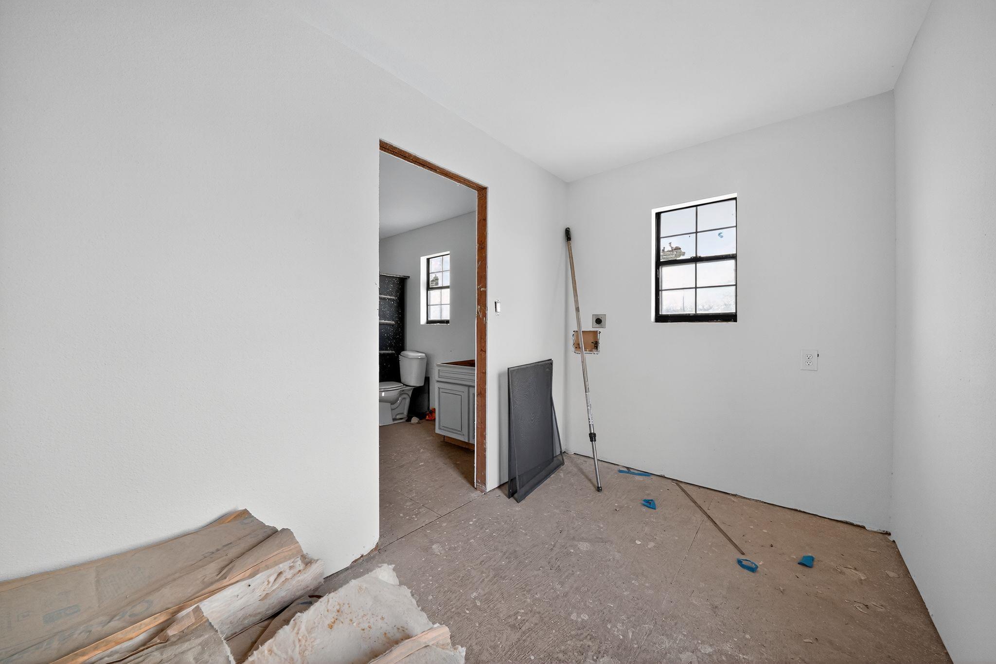 201 W Brazos St, Uvalde, TX 78801