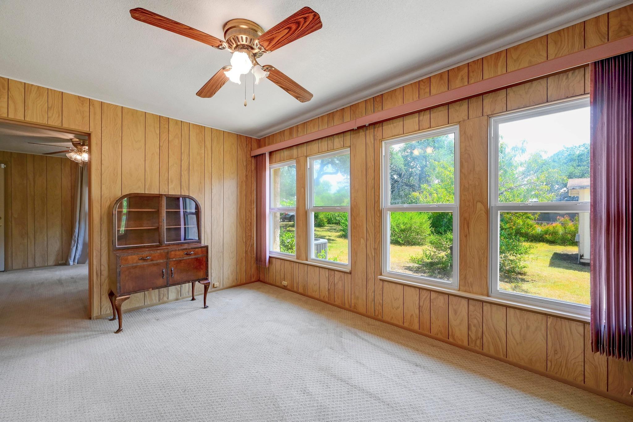 817 (NW 1/4) 9th Street, Blanco, TX 78606