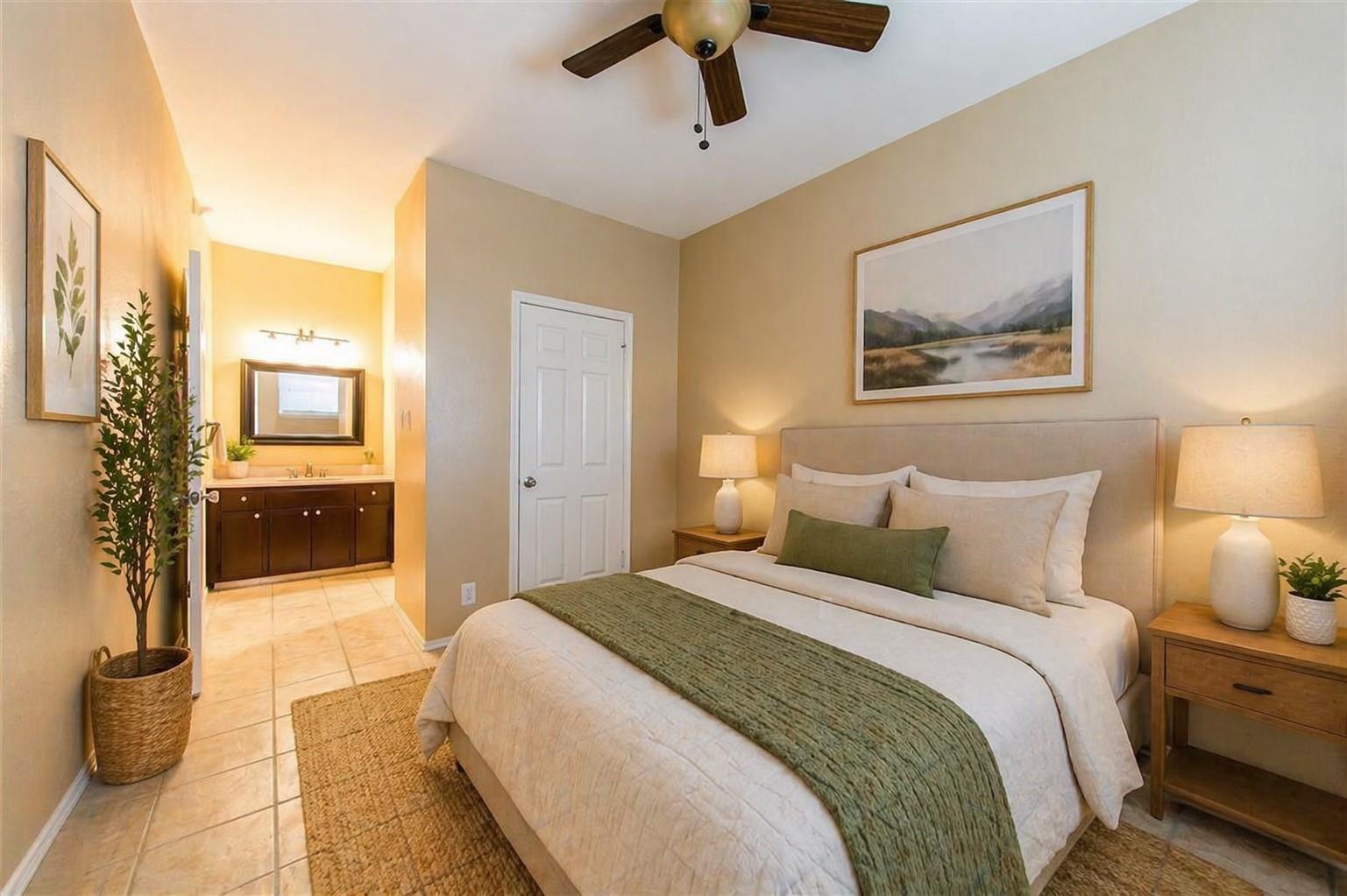 3206 King St # 208, Austin, TX 78705