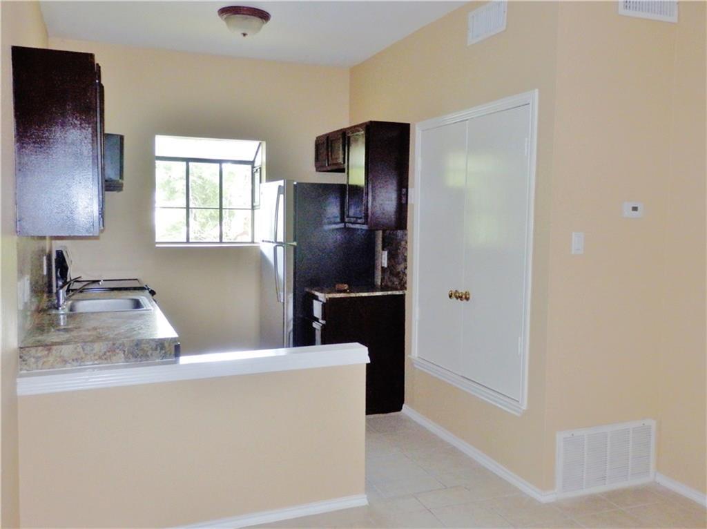 3206 King St # 208, Austin, TX 78705