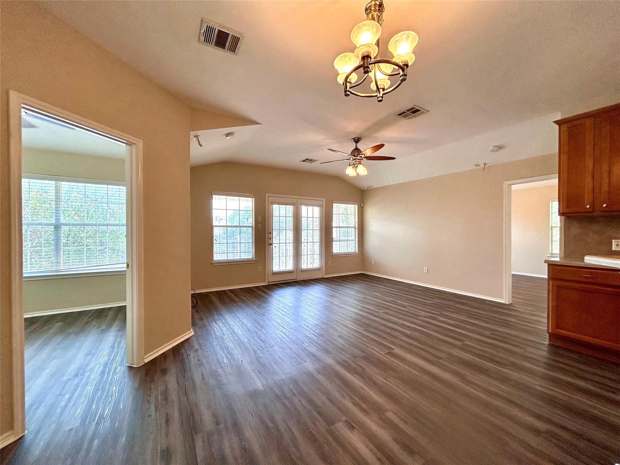 1900 Scofield Ridge Pkwy # 1701, Austin, TX 78727