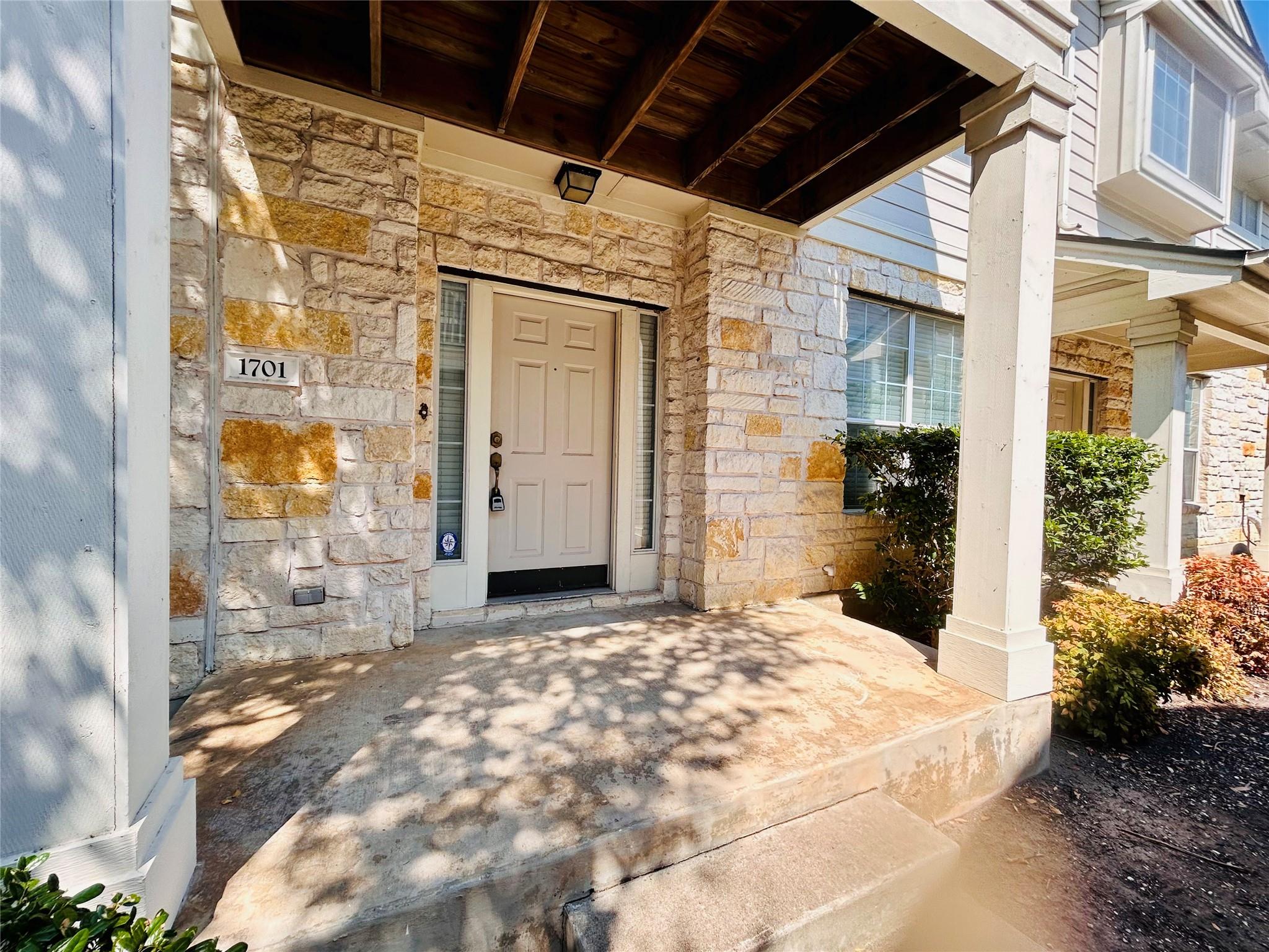 1900 Scofield Ridge Pkwy # 1701, Austin, TX 78727