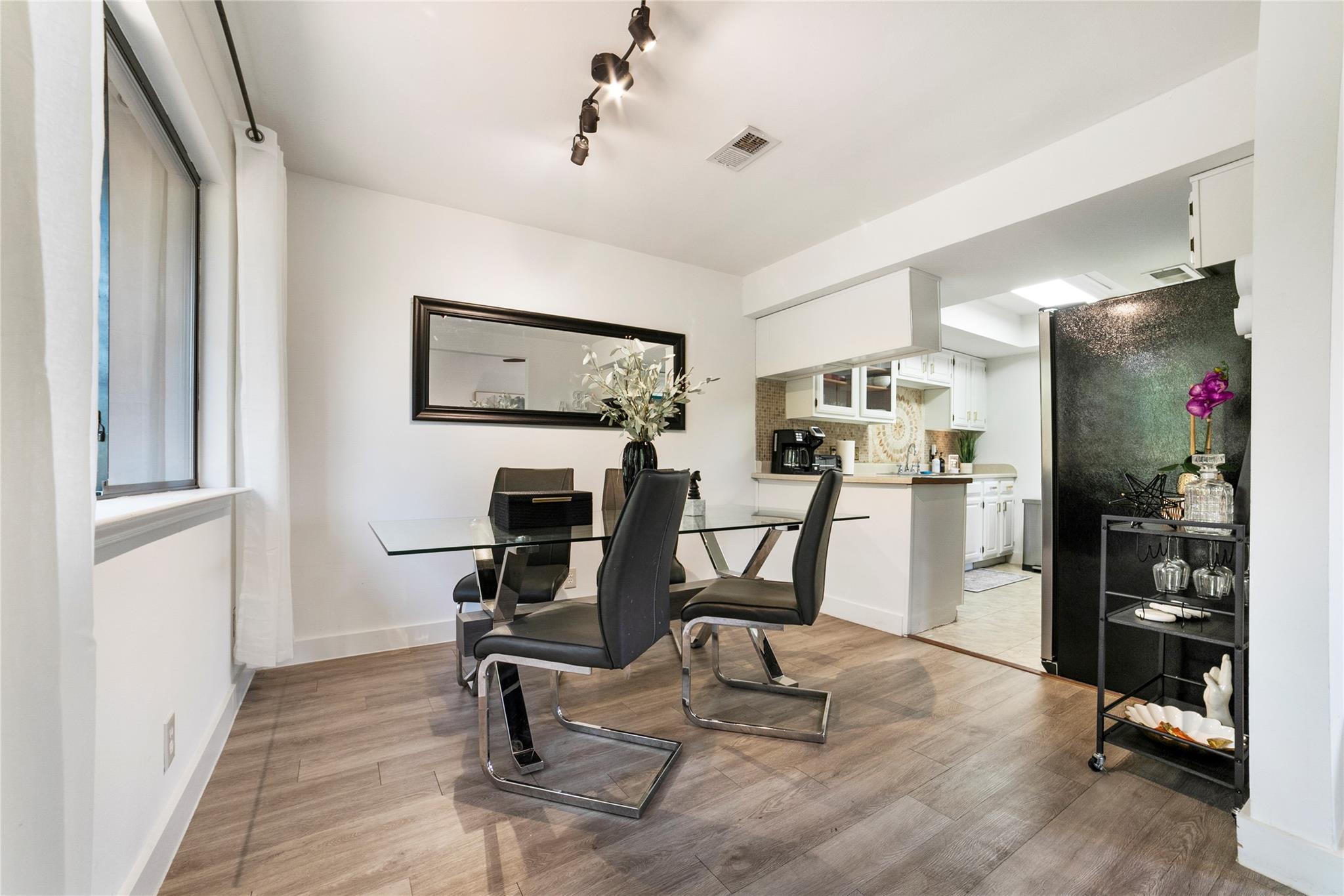 2009 Kenneth Ave # A, Austin, TX 78741