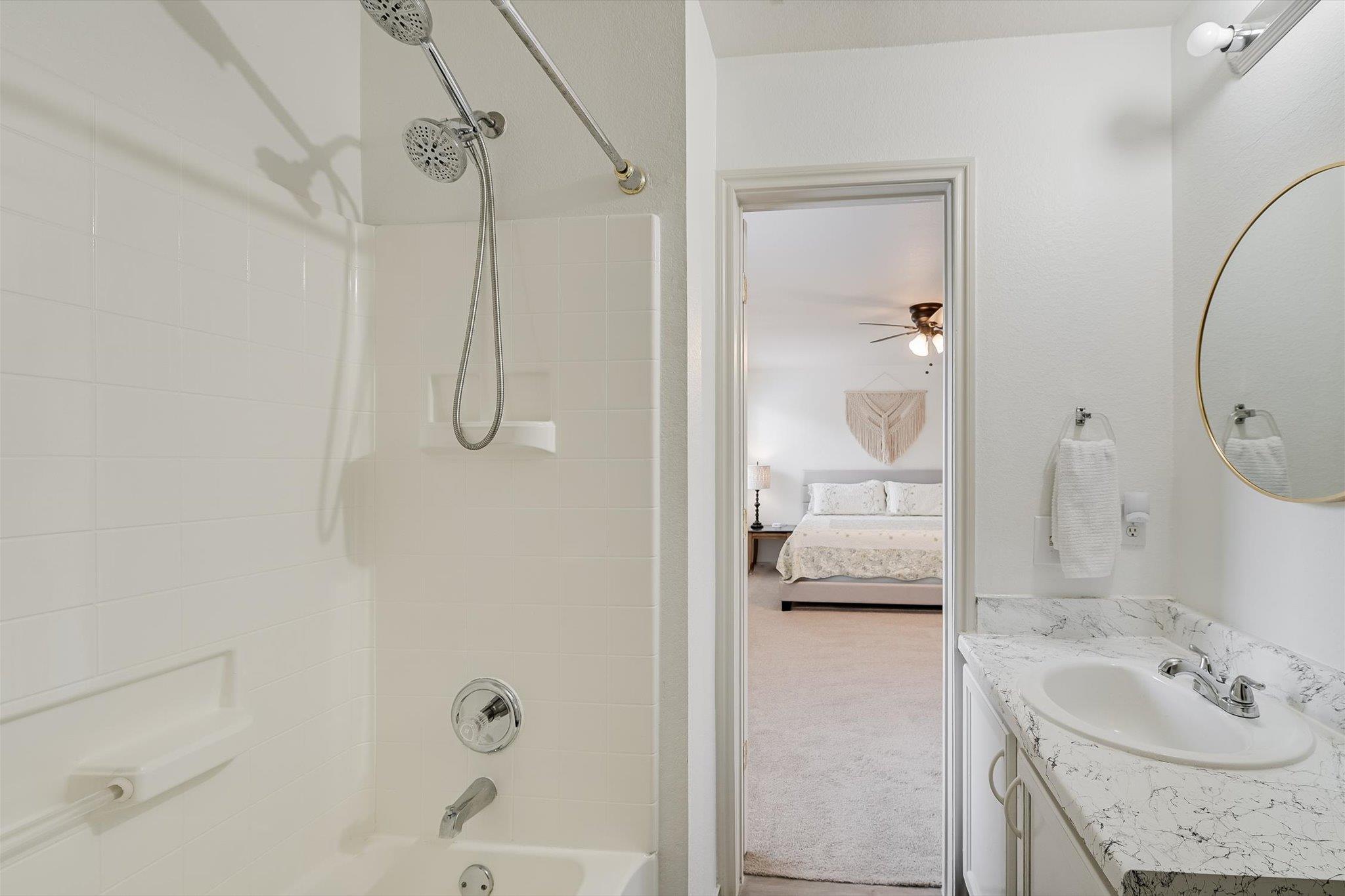 8710 Davis Oaks Trl, Austin, TX 78748