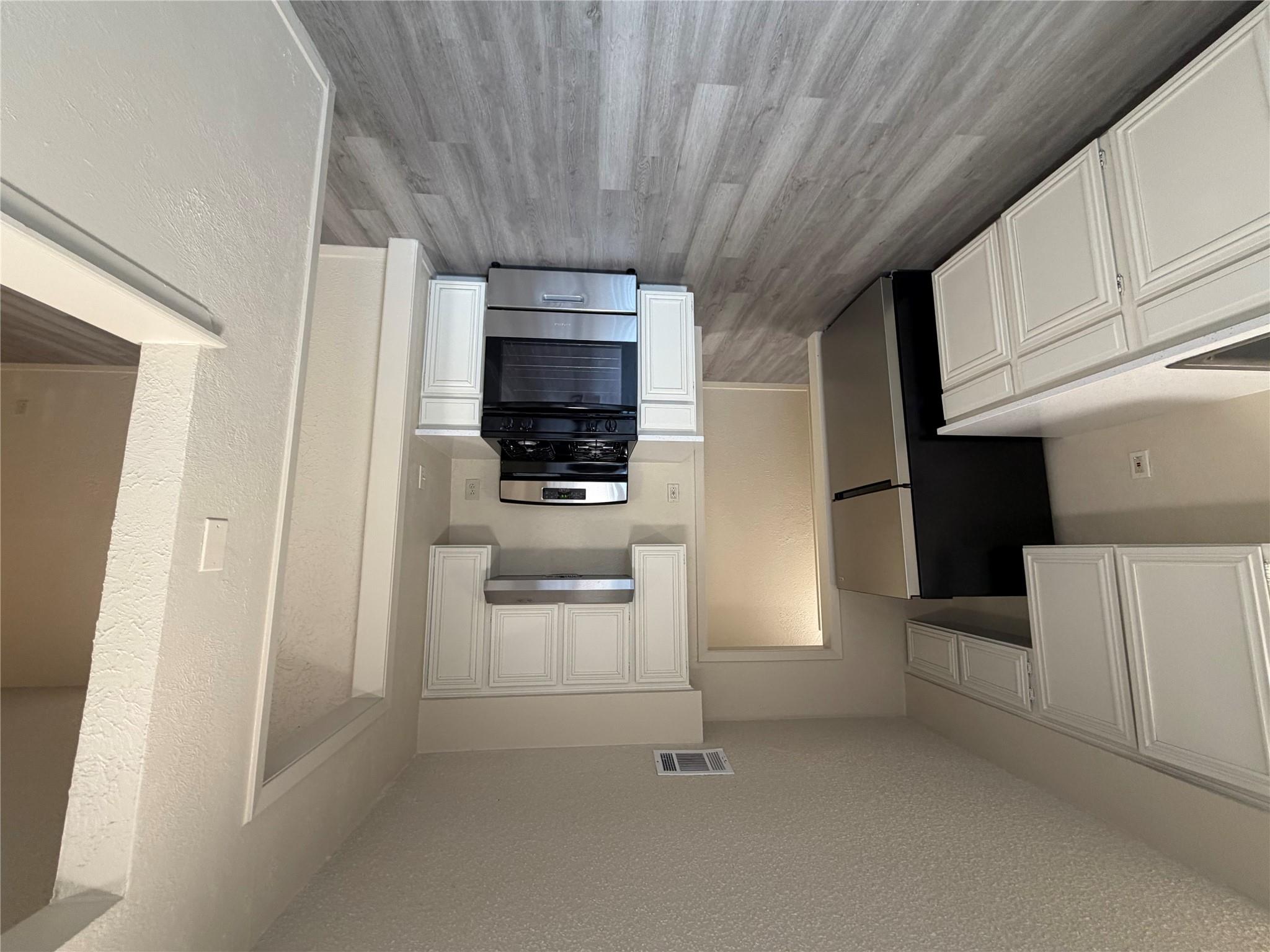 2400 BERKELEY Ave # B, Austin, TX 78745