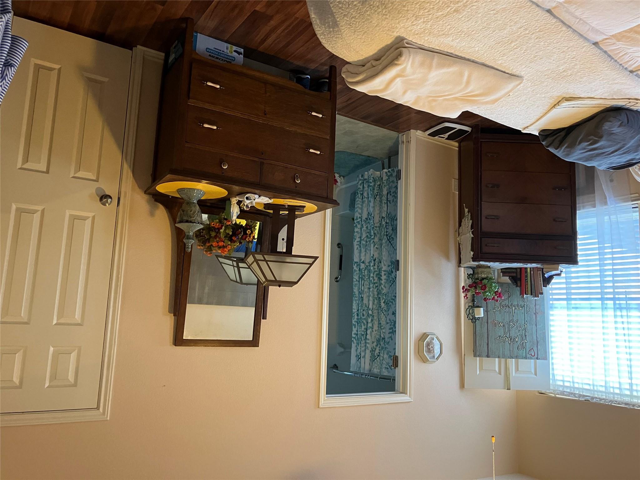 250 Engineers Pass, Jarrell, TX 76537