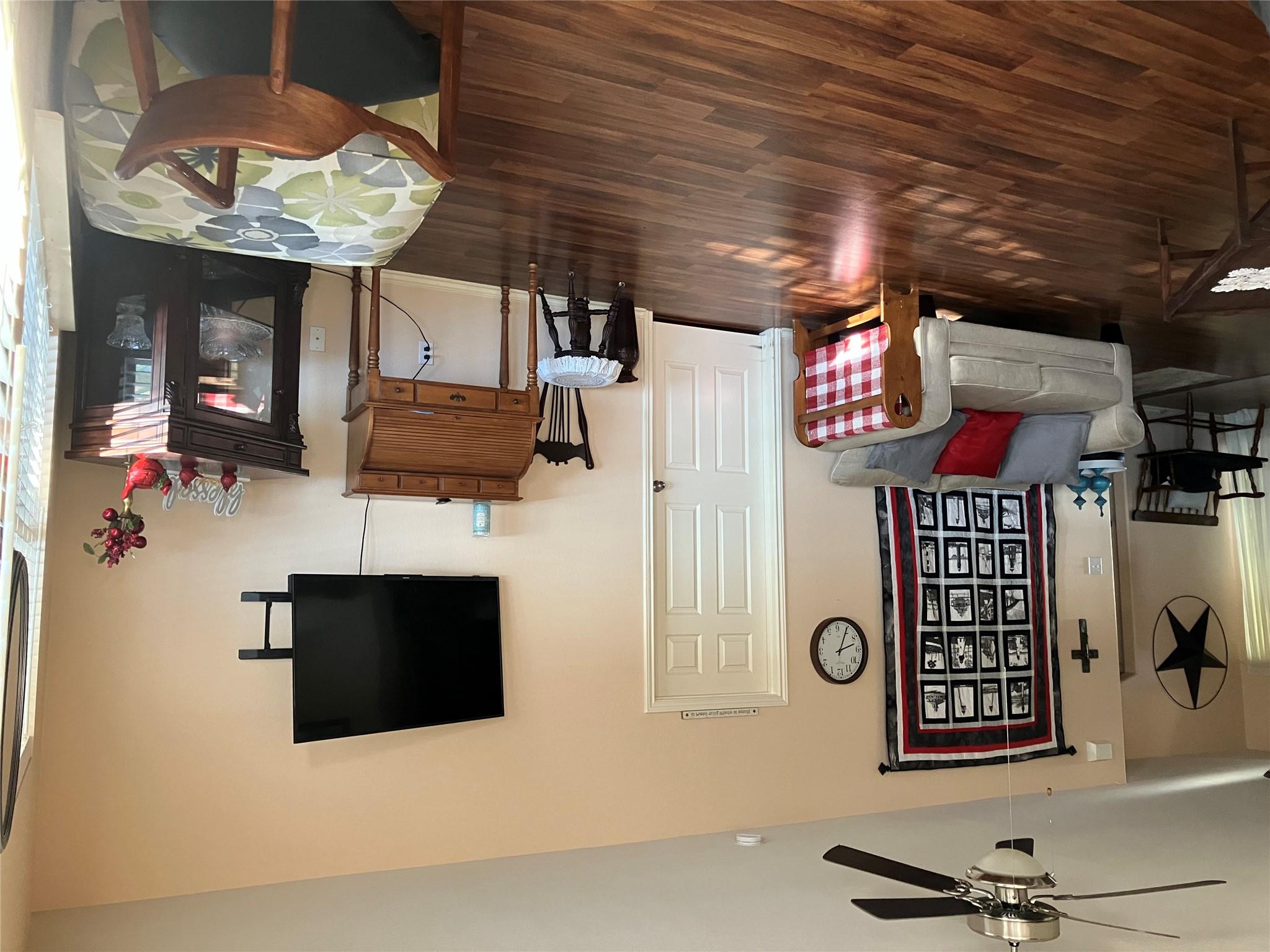 250 Engineers Pass, Jarrell, TX 76537