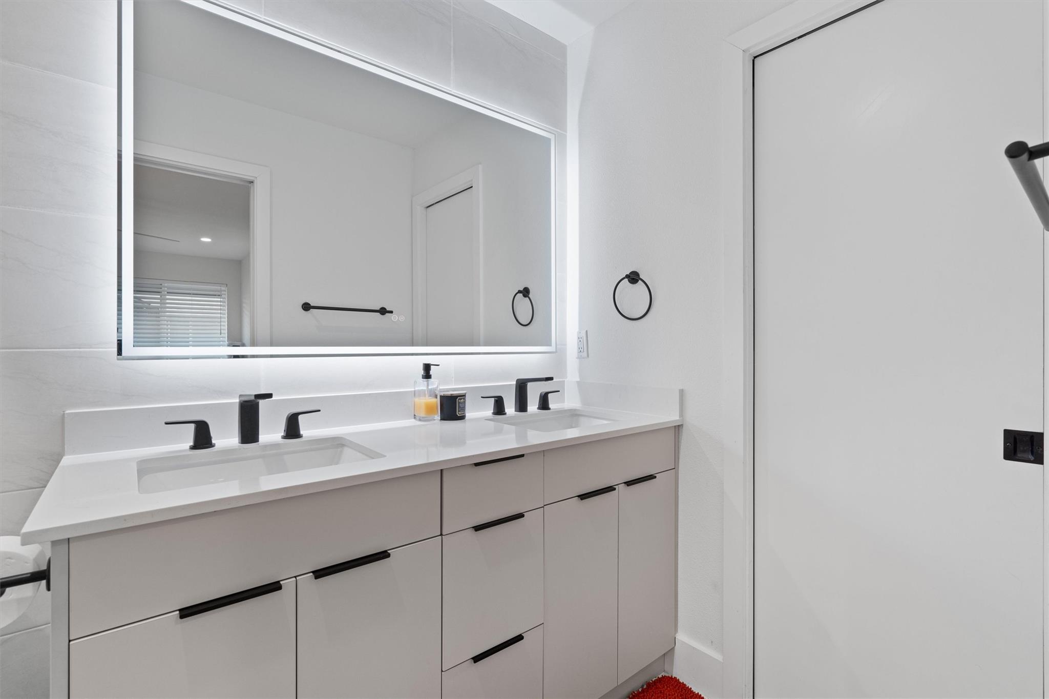 1901 Albury Cv # D, Austin, TX 78758