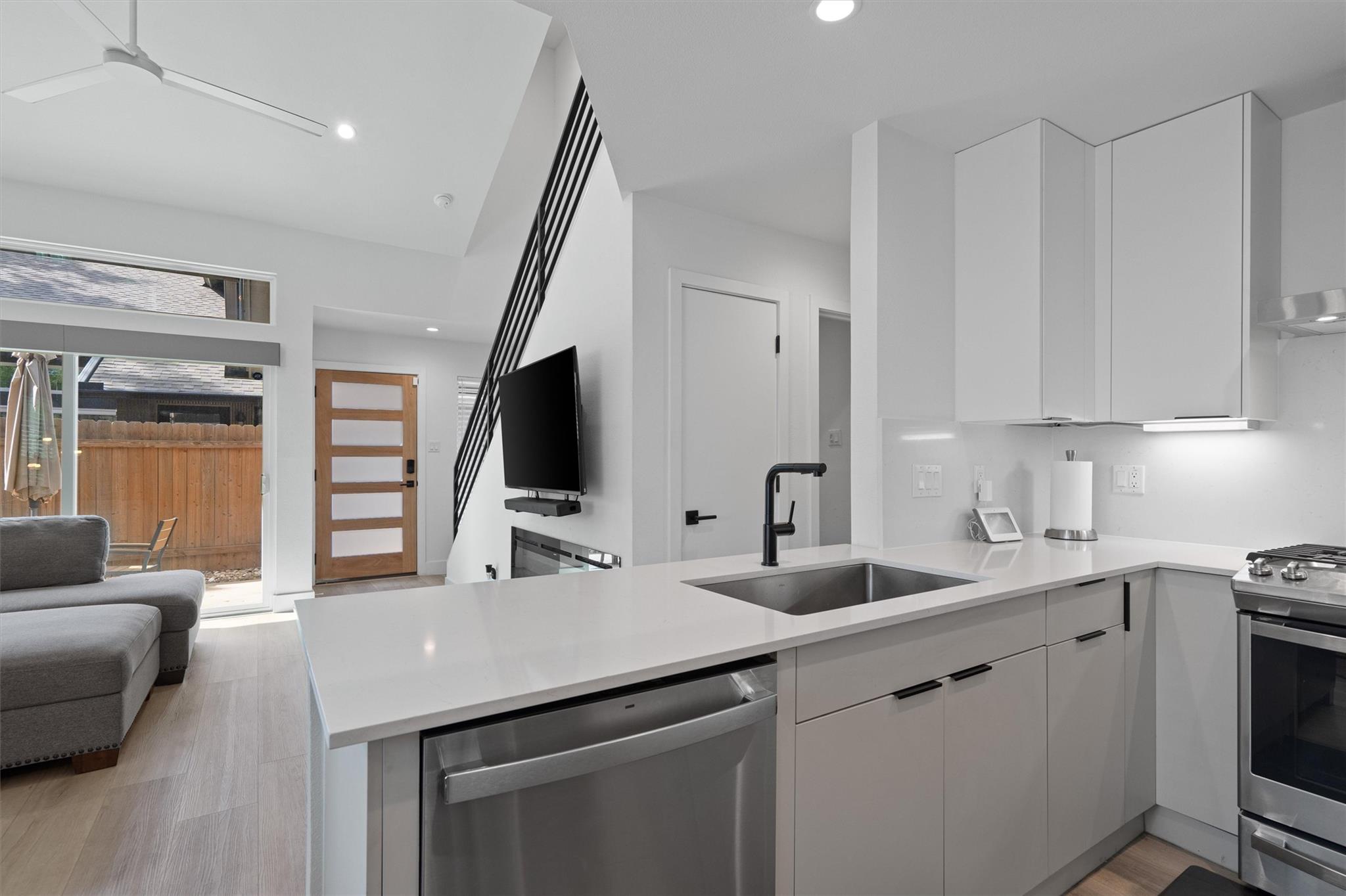 1901 Albury Cv # D, Austin, TX 78758