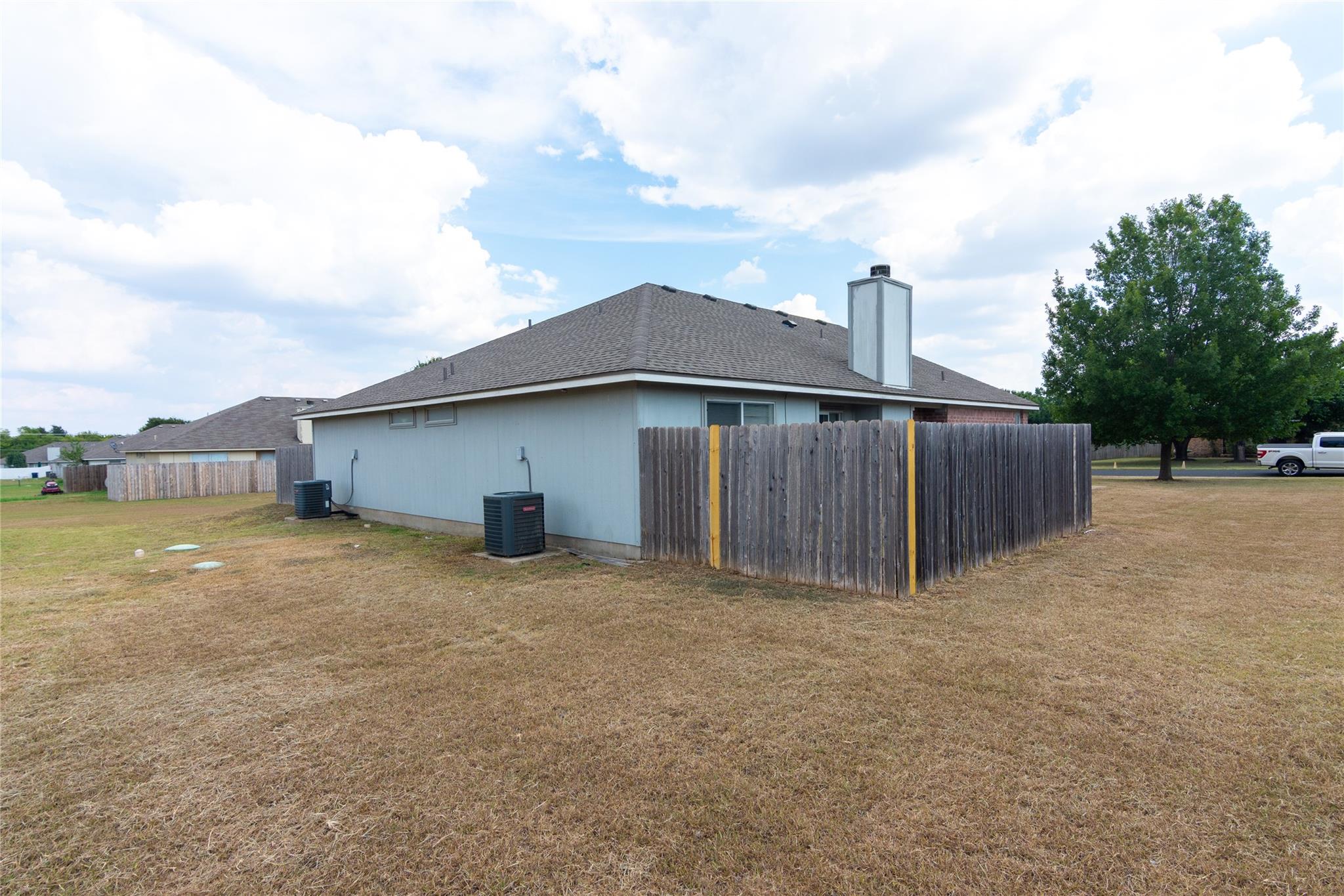 203 Axis Deer Trl, Hutto, TX 78634