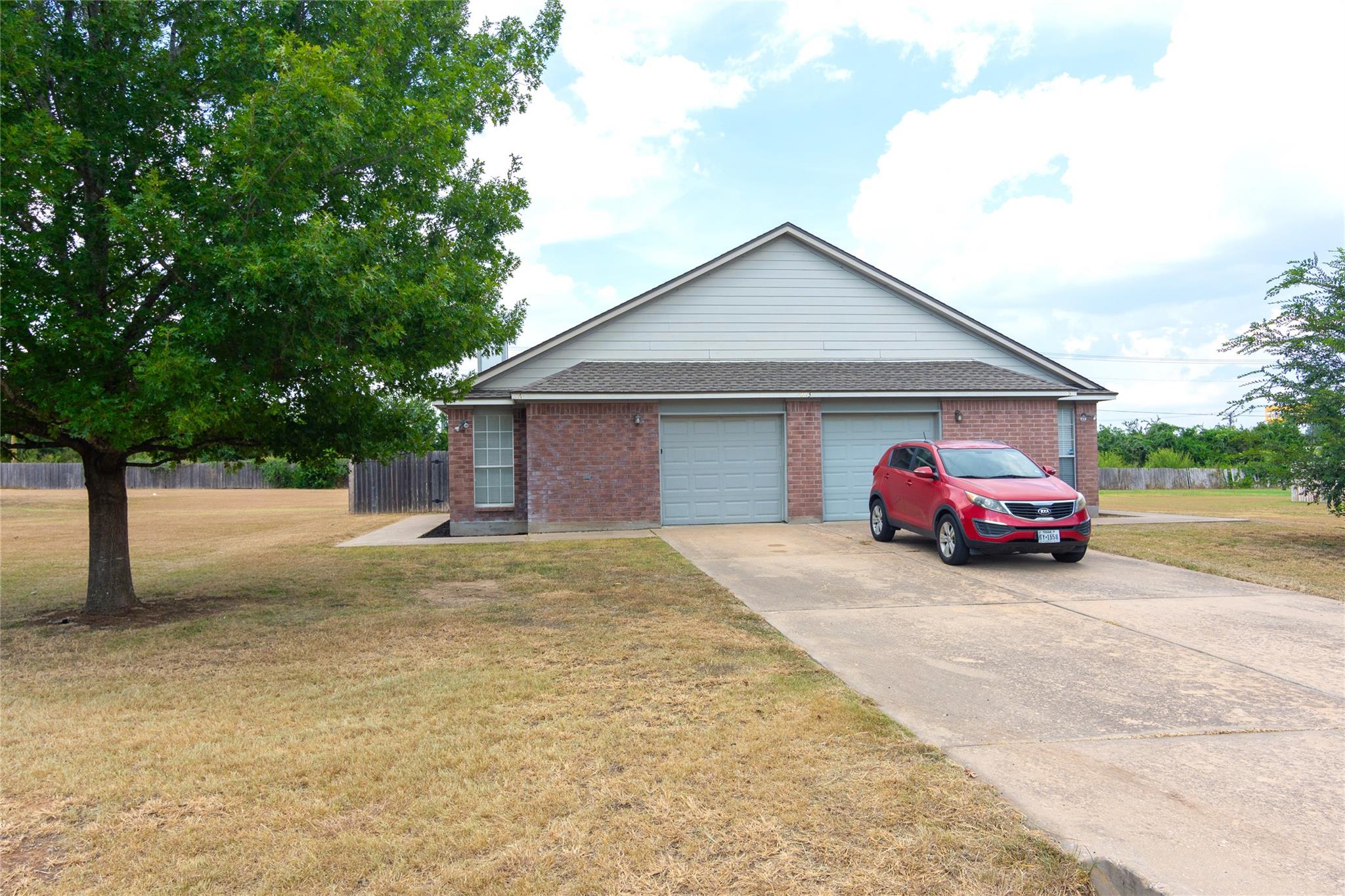 203 Axis Deer Trl, Hutto, TX 78634
