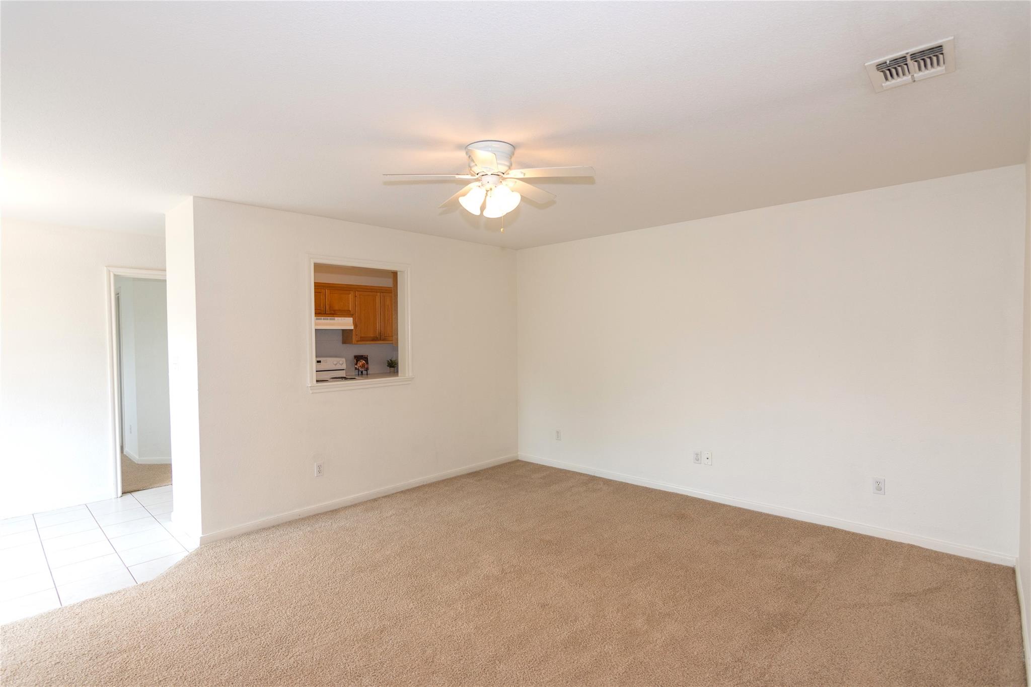 203 Axis Deer Trl, Hutto, TX 78634