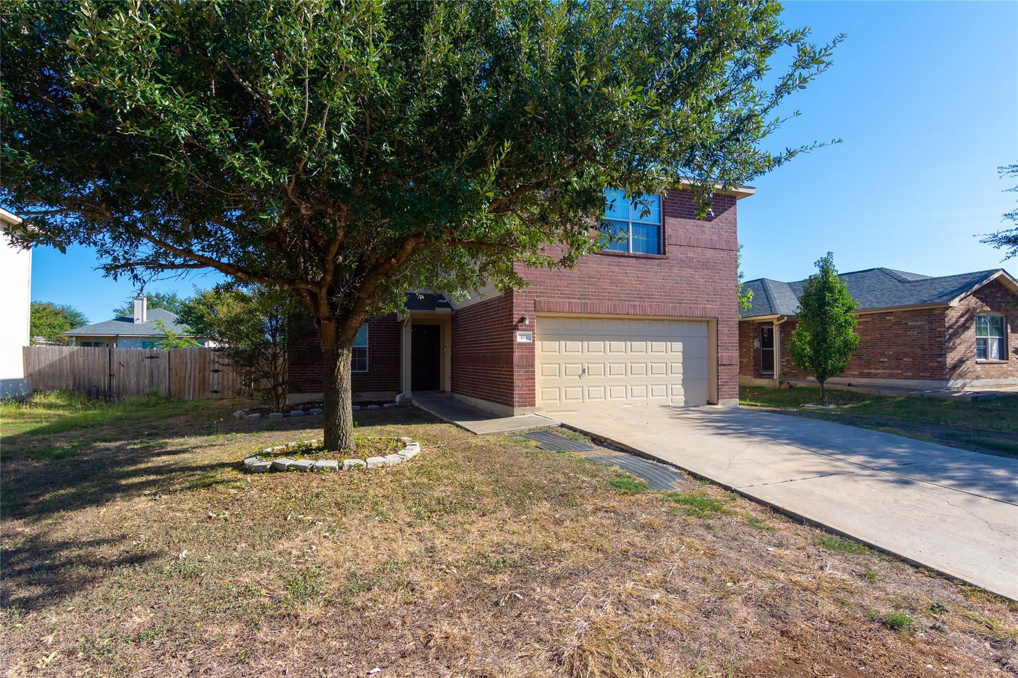 104 Phillips St, Hutto, TX 78634