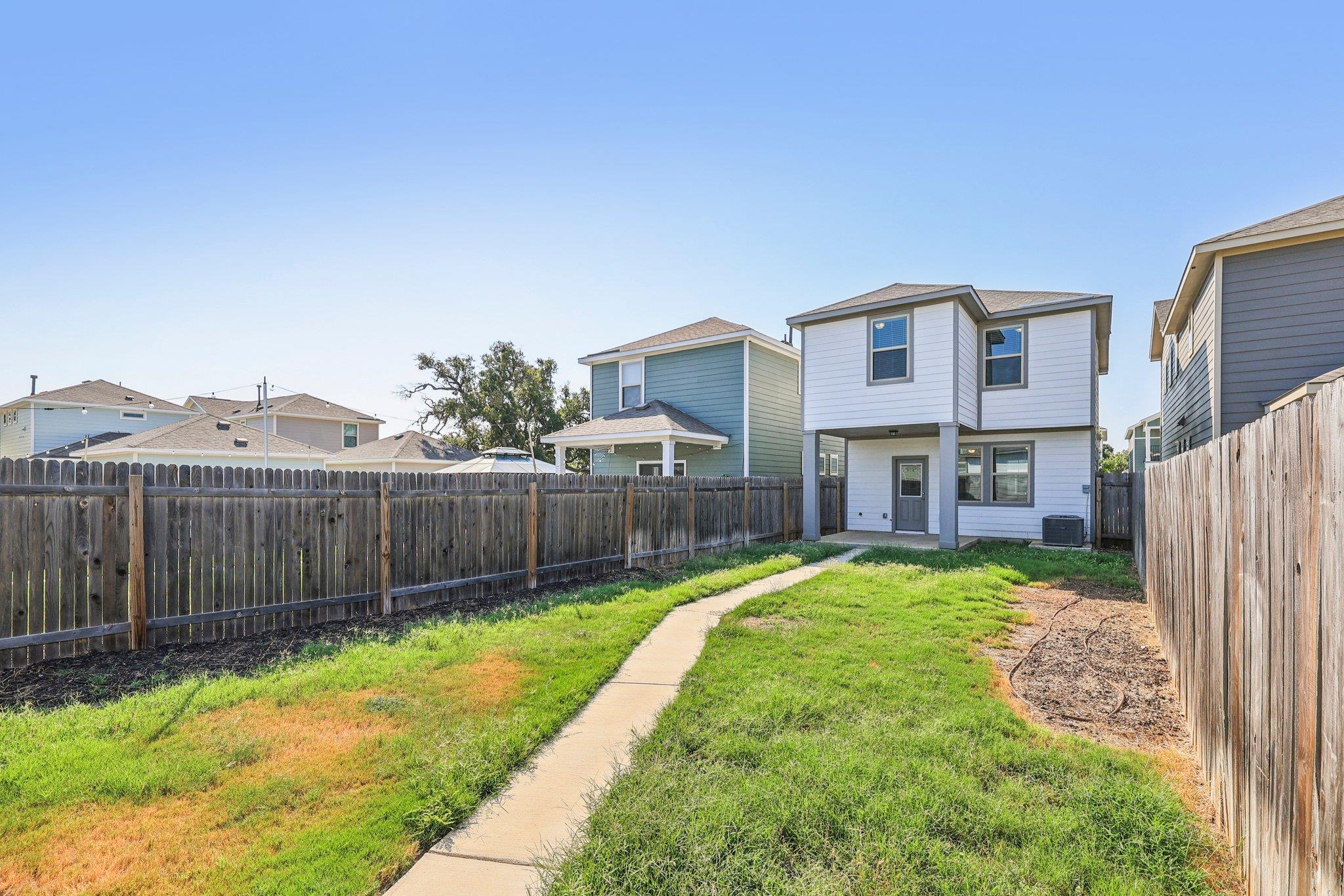 1737 Fountain Bridge Dr, Leander, TX 78641