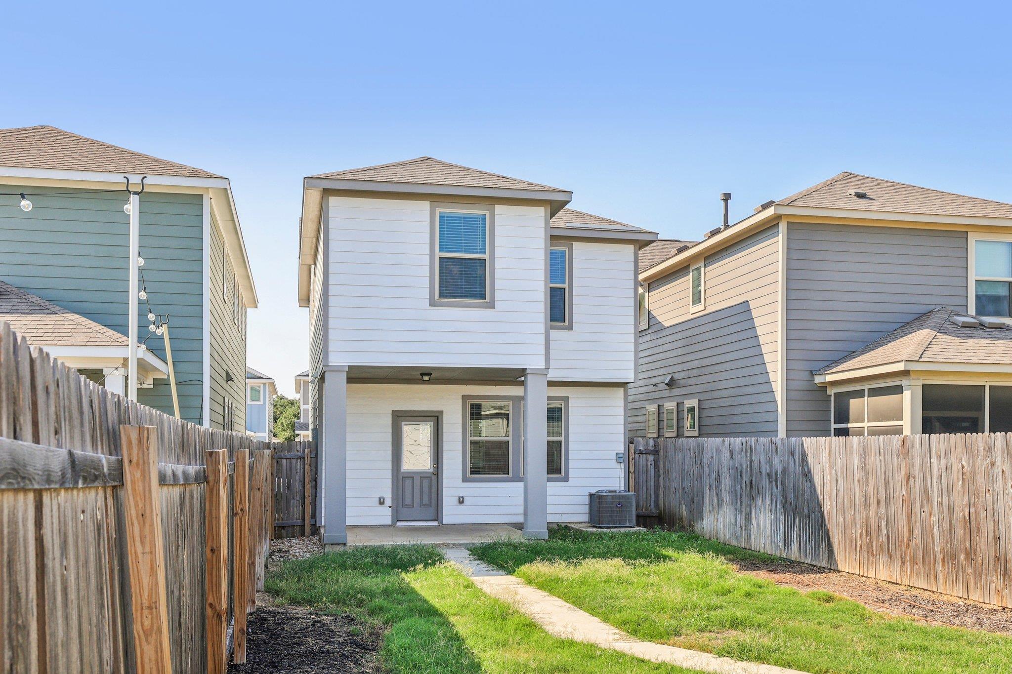 1737 Fountain Bridge Dr, Leander, TX 78641