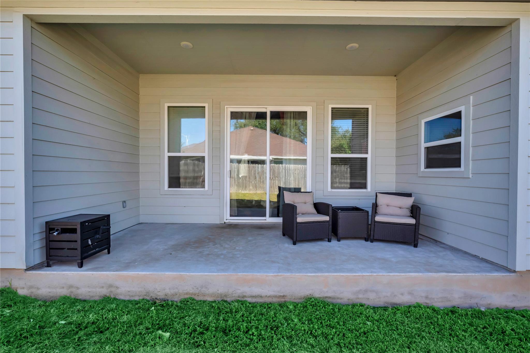 100 S Thomas Cv, Burnet, TX 78611